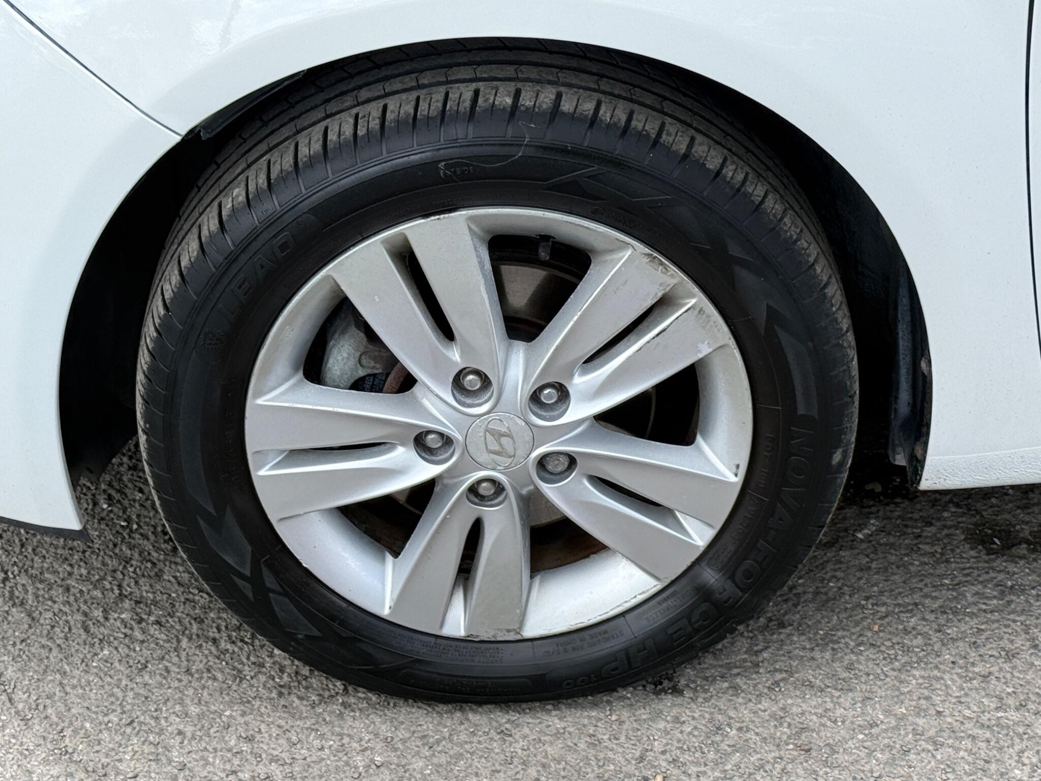 Hyundai ix20 - Image 32