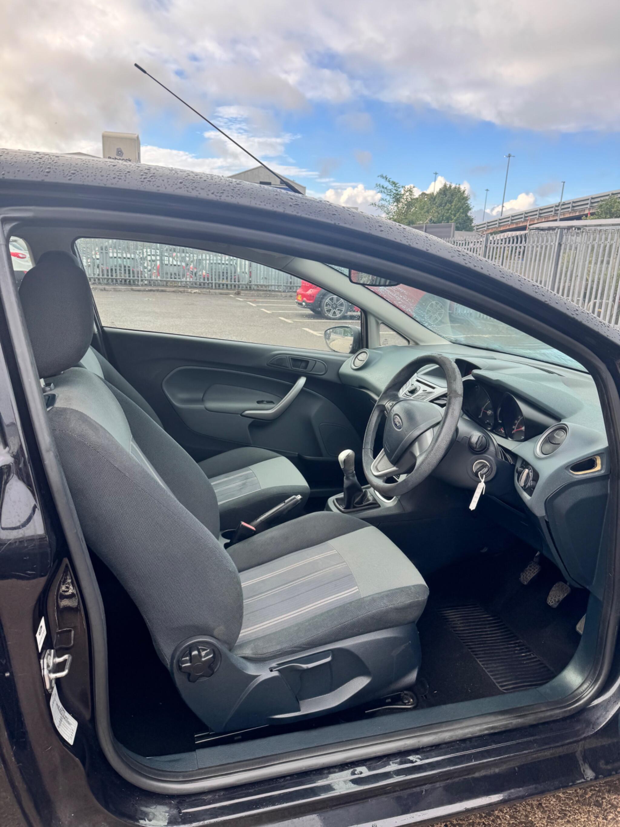 Ford Fiesta view 26