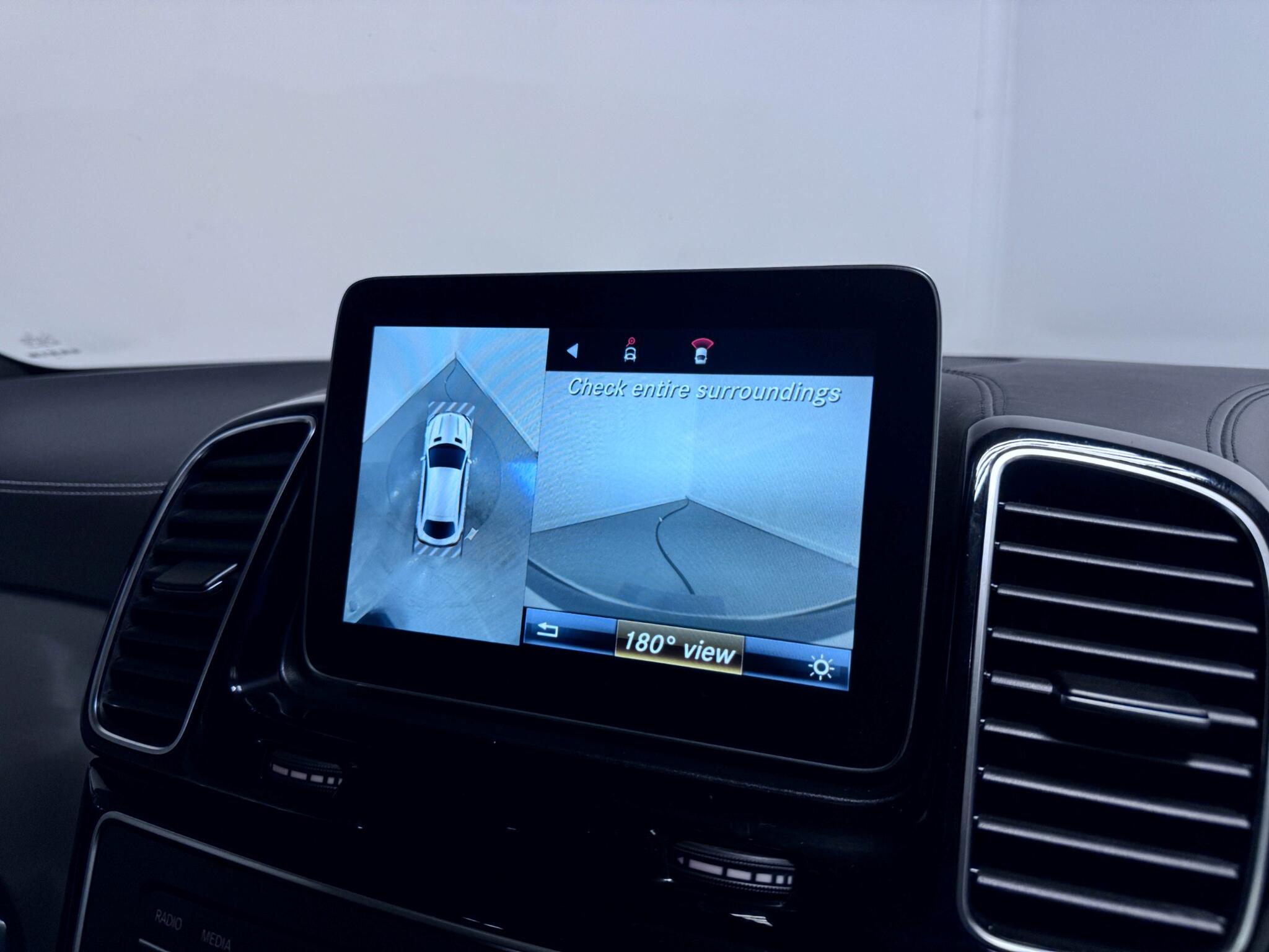 Mercedes-Benz Gle view 9