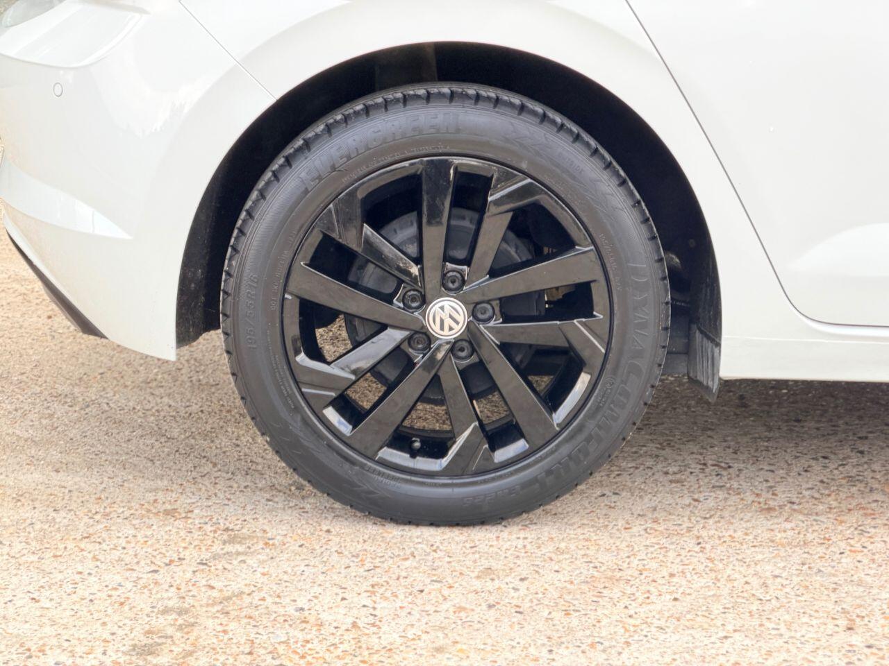Volkswagen Polo view 15