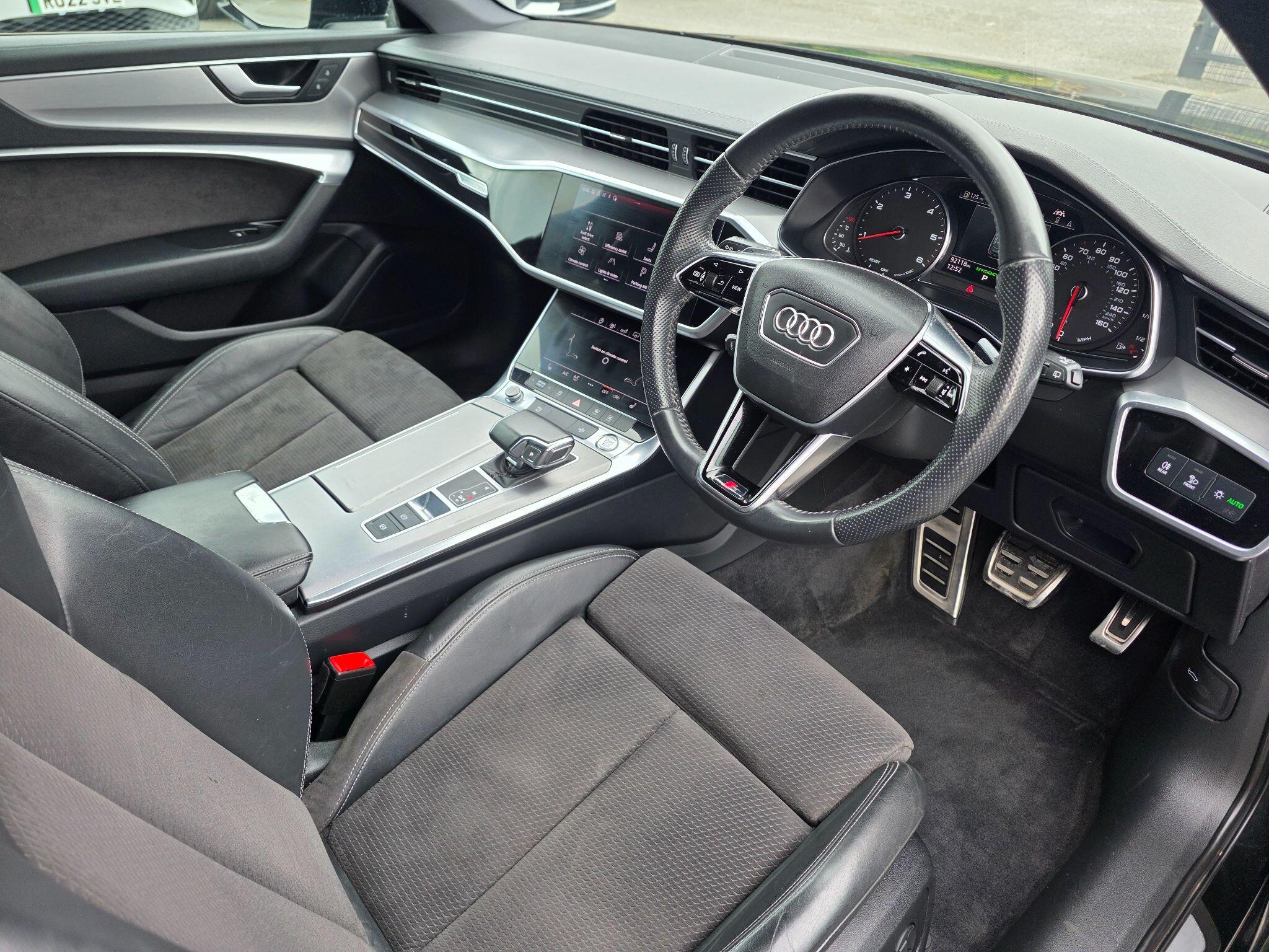 Audi A6 Avant view 9