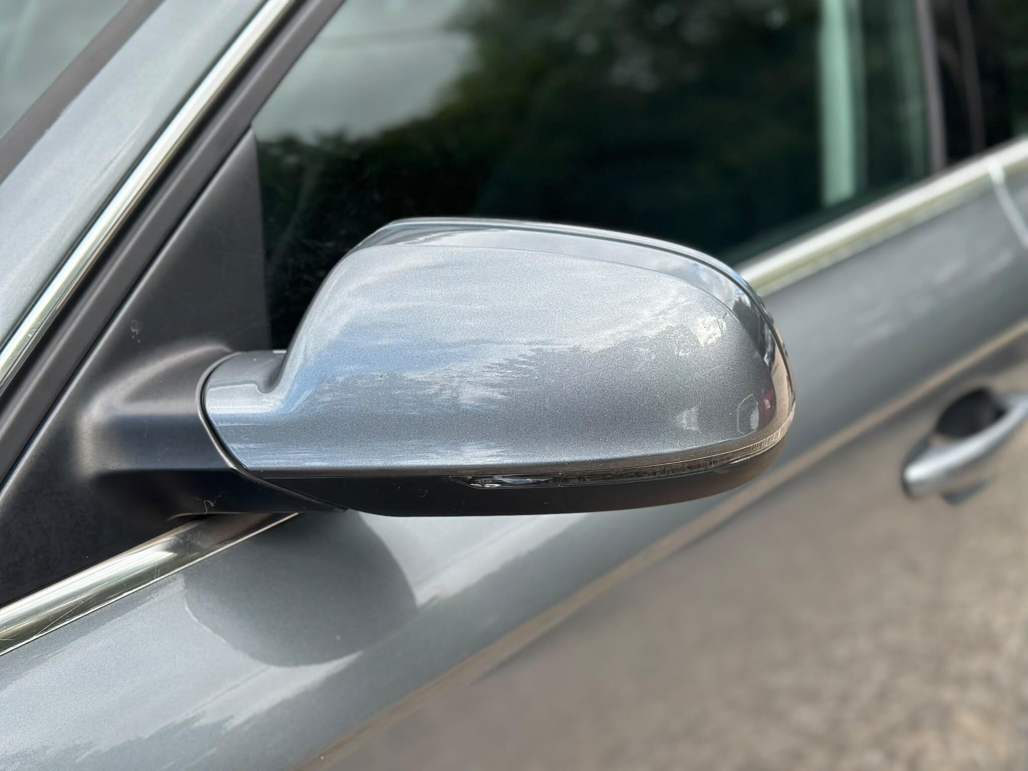 Audi A4 view 16