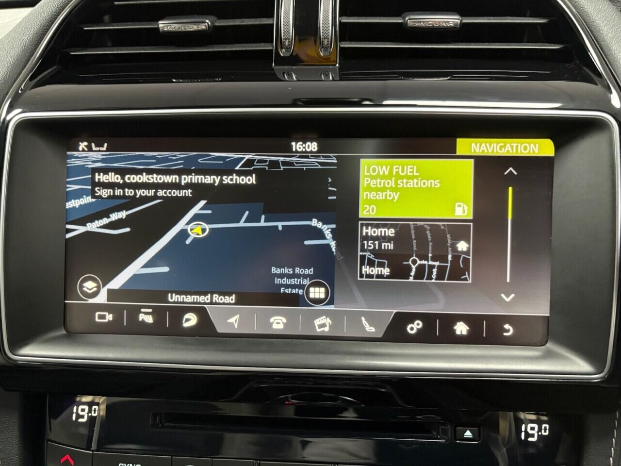 Jaguar F-Pace view 31
