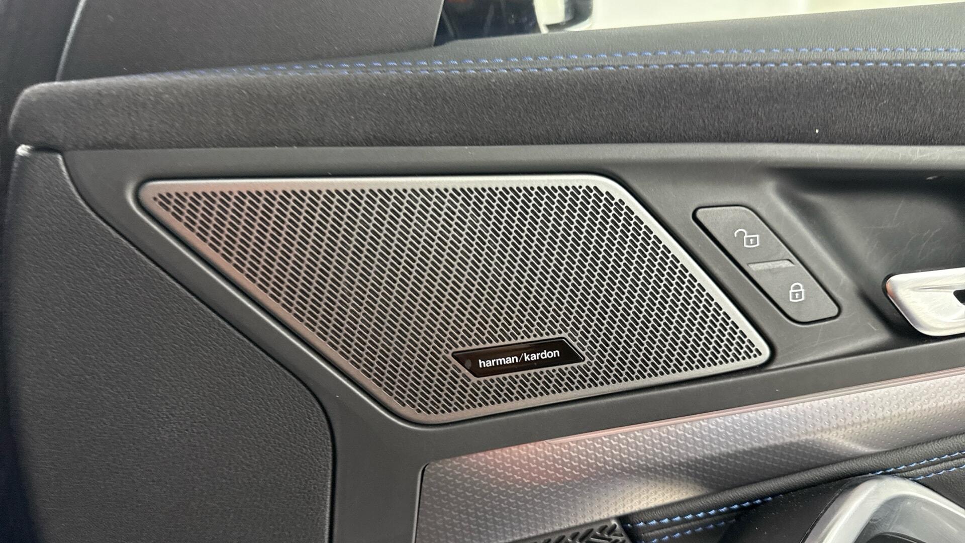 BMW X2 view 21