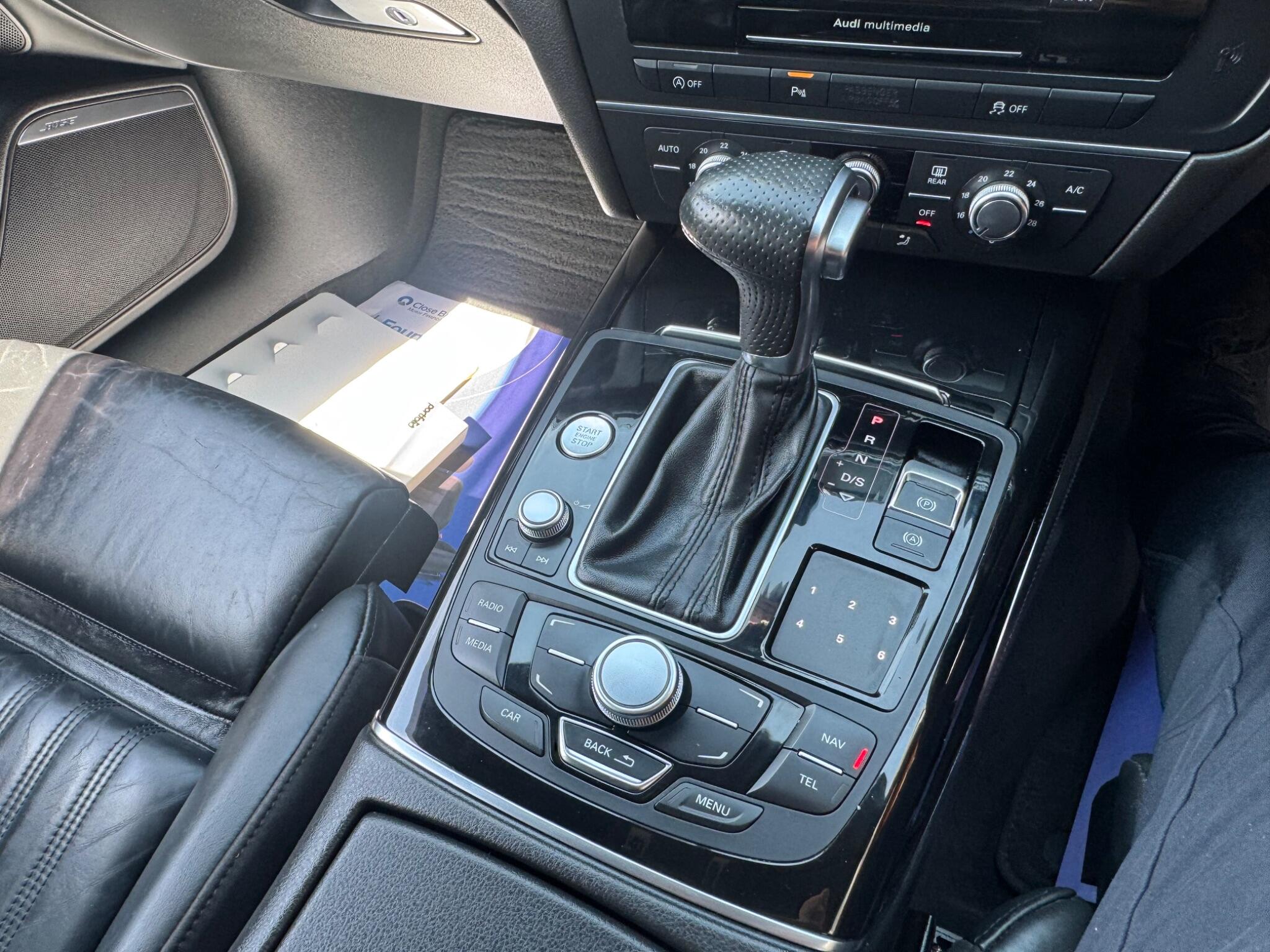 Audi A6 Avant view 26