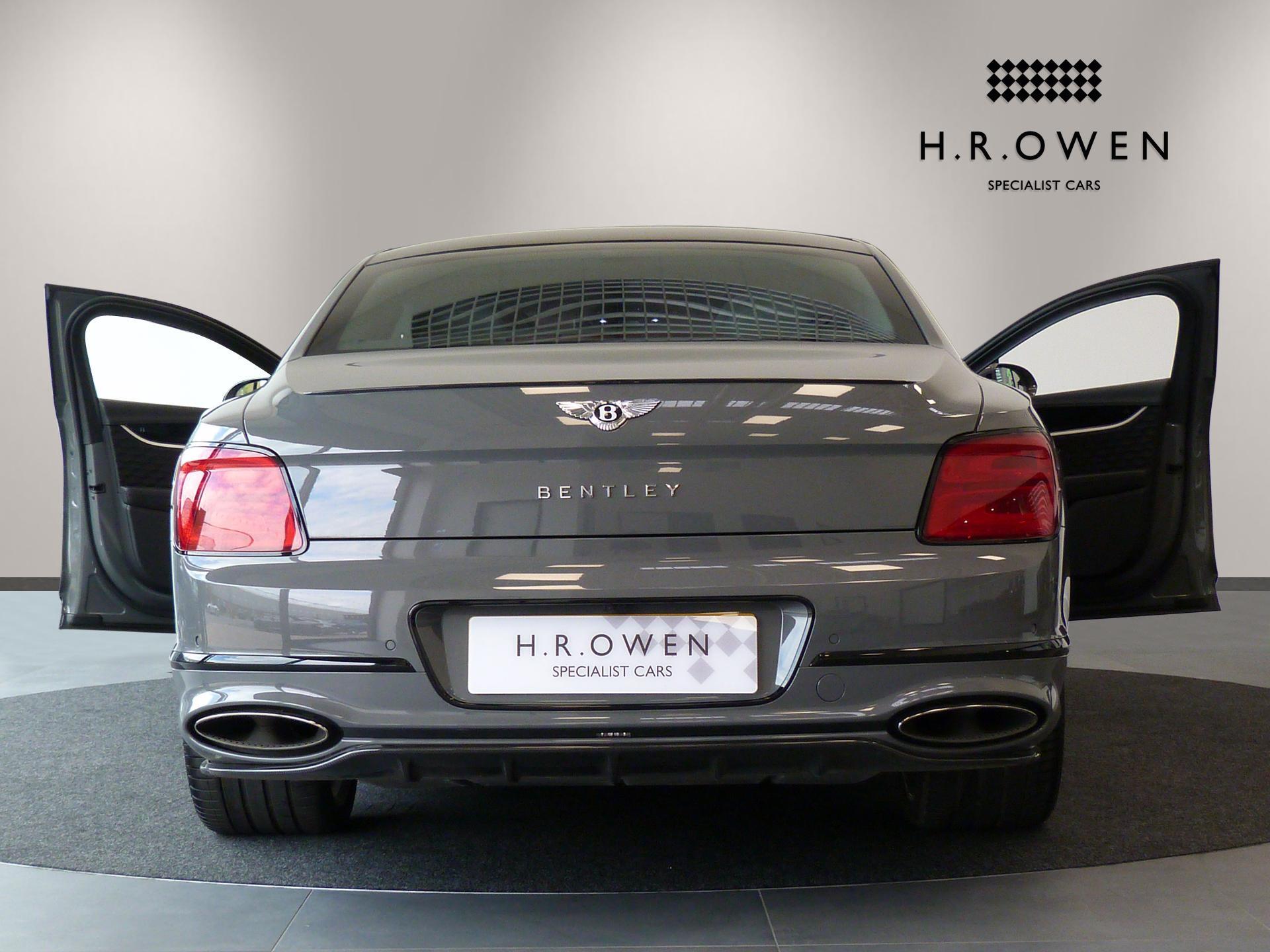 Bentley Flying Spur view 12