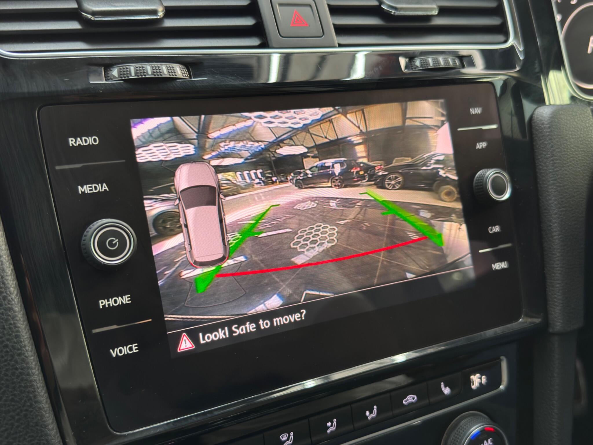 Volkswagen Golf view 7