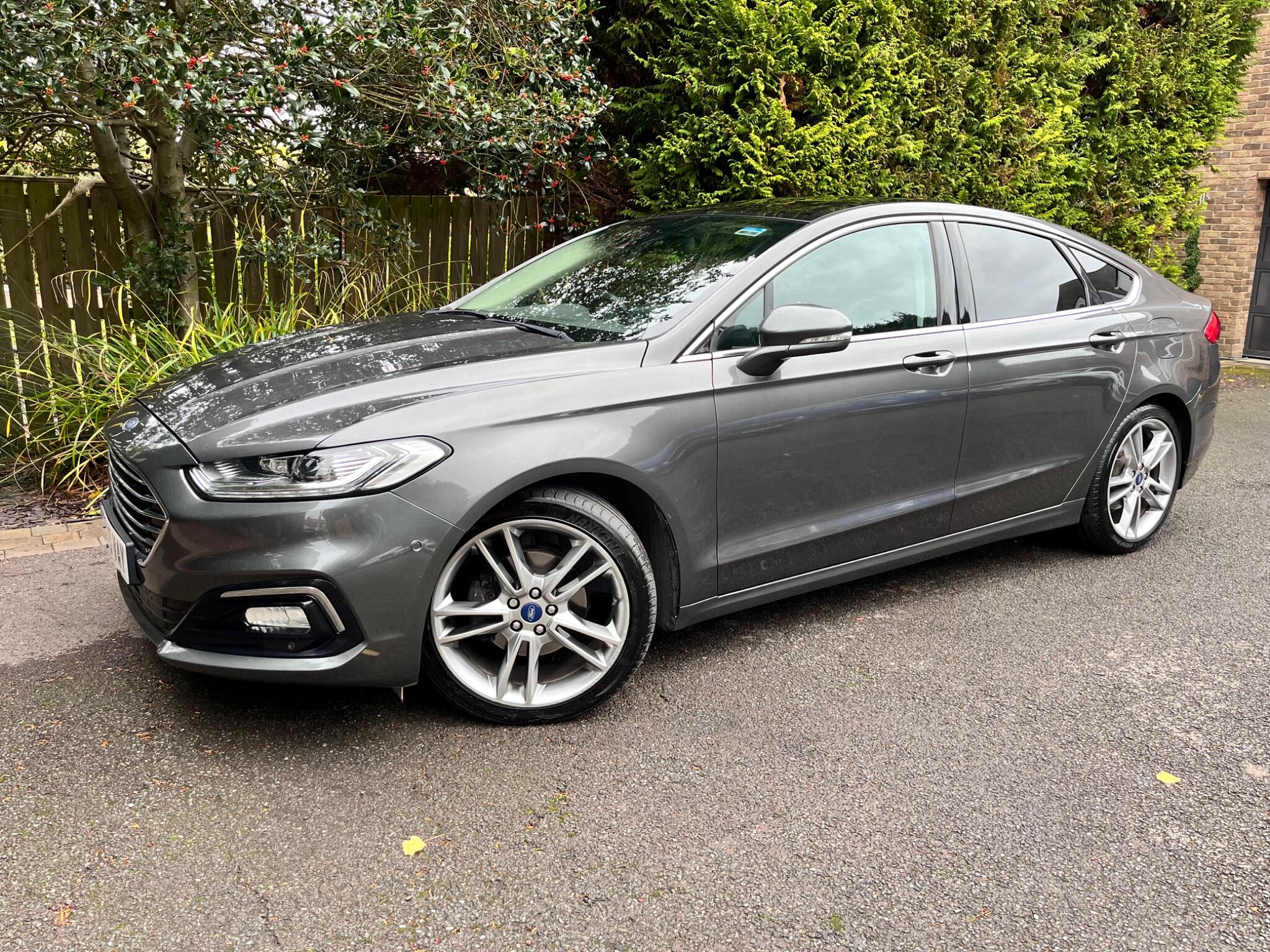 Ford Mondeo view 5