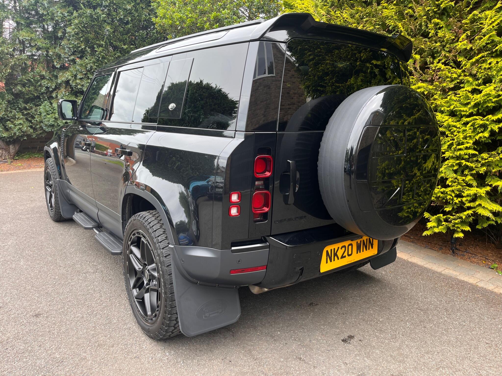 Land Rover Defender view 12