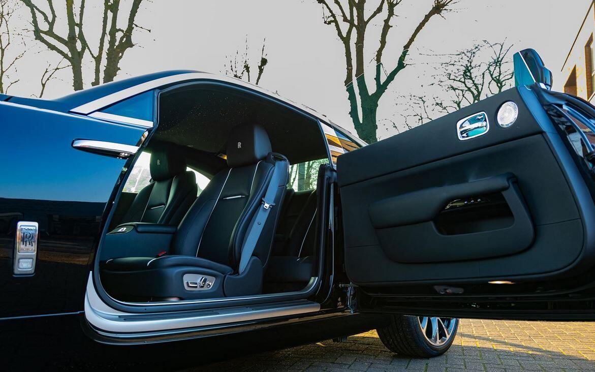 Rolls-Royce Wraith view 17