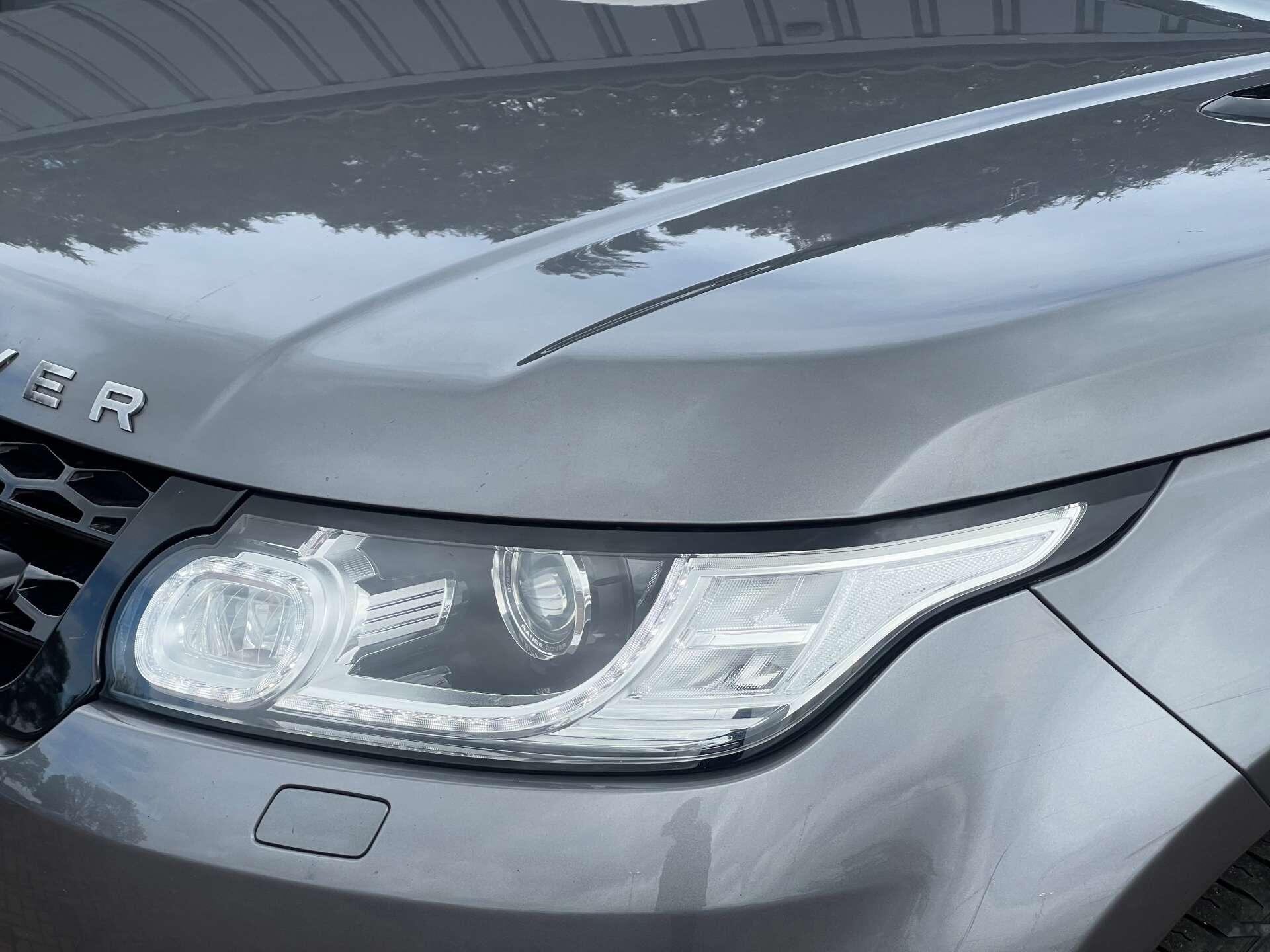 Land Rover Range Rover Sport view 16