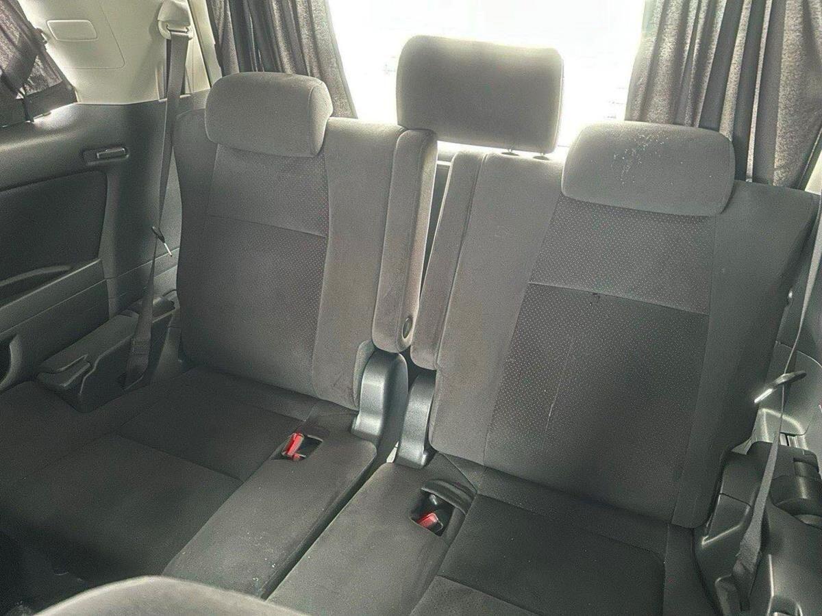 Toyota Vellfire view 17