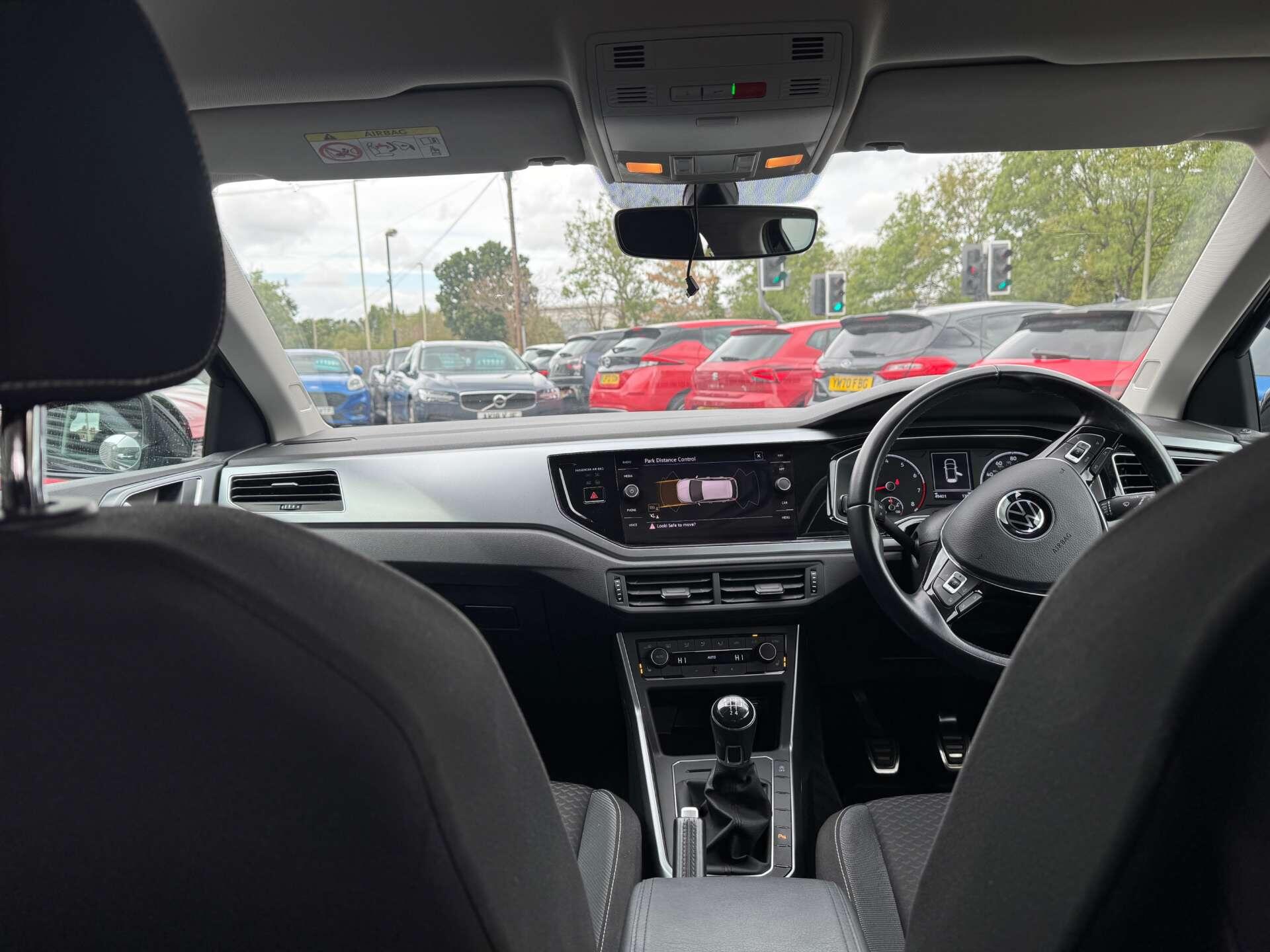 Volkswagen Polo view 26