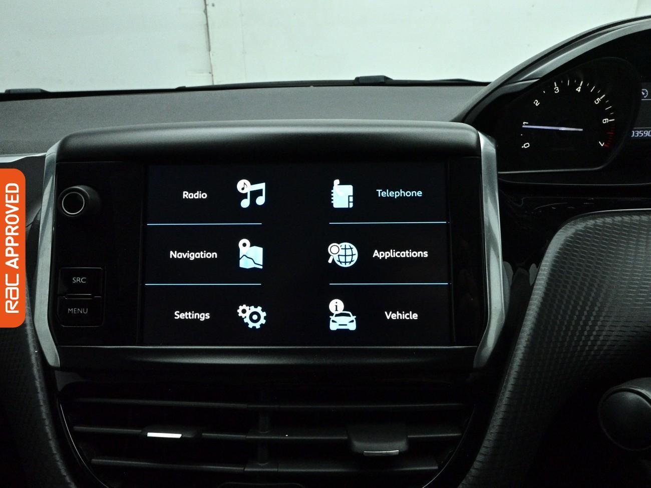 Peugeot 208 view 19