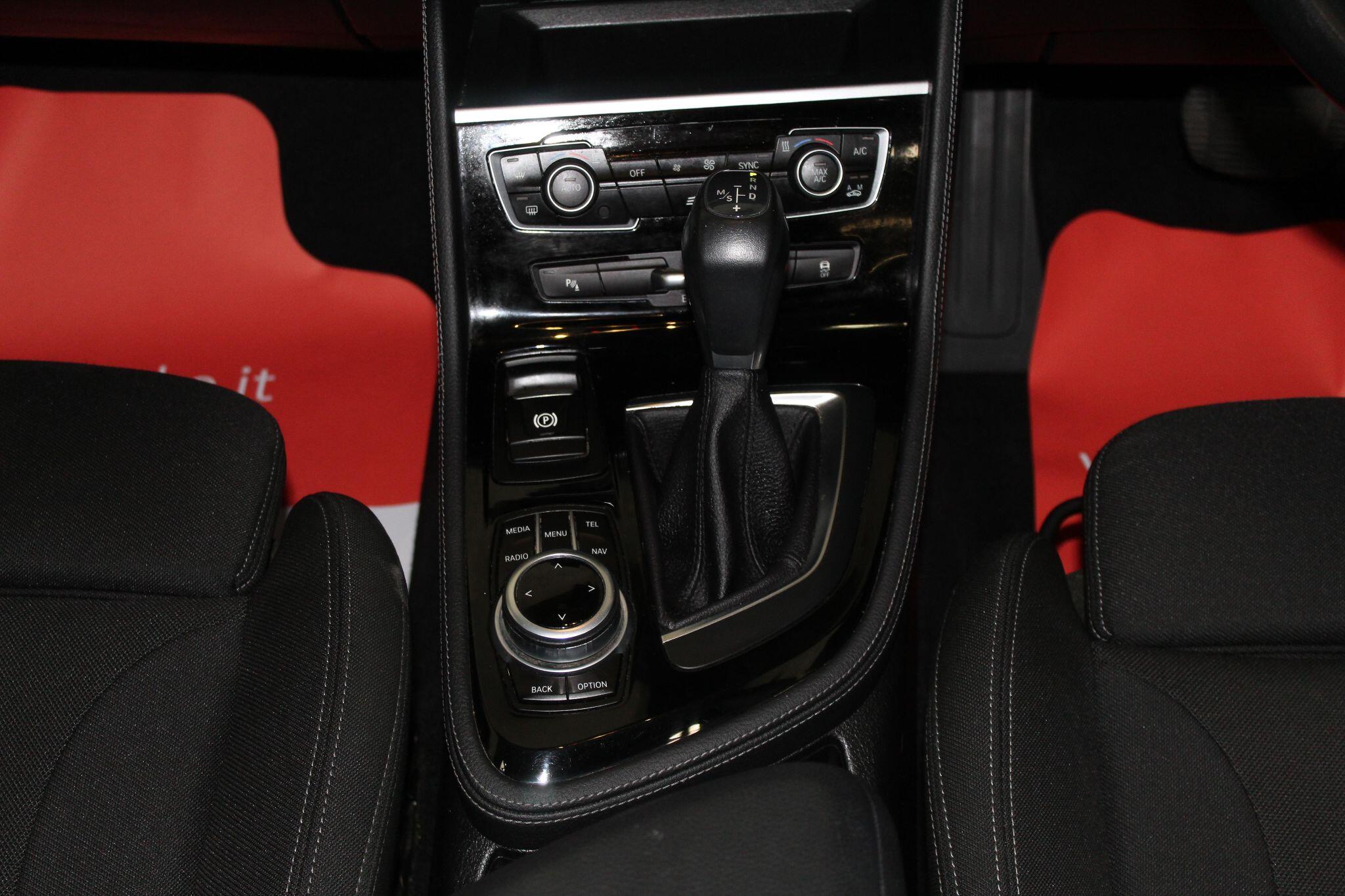 BMW 2 Series view 40