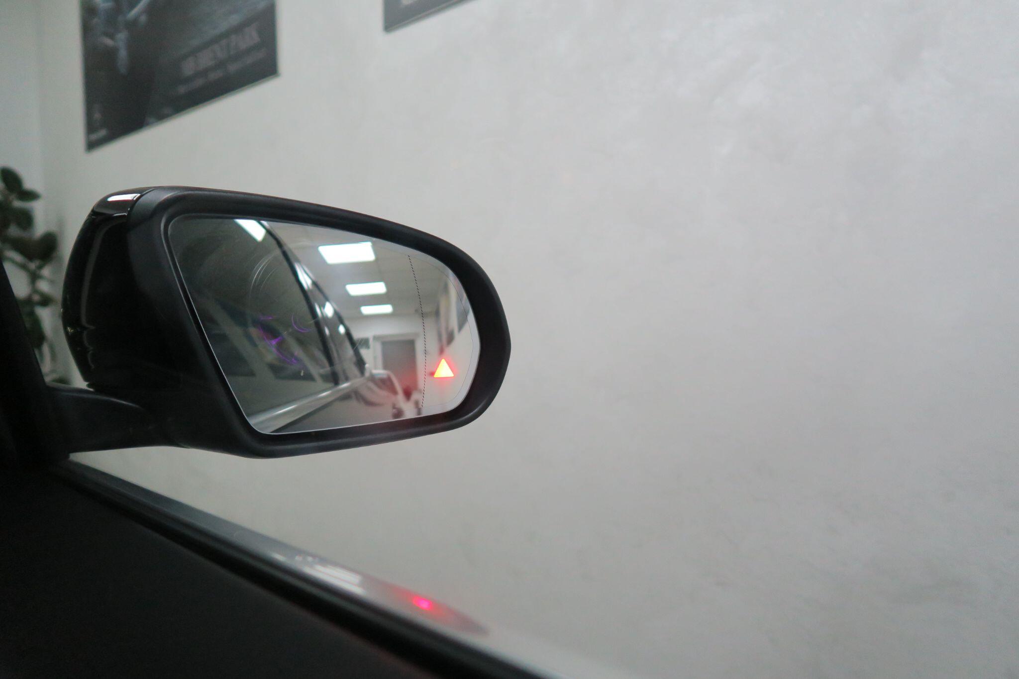Mercedes-Benz EQA view 18