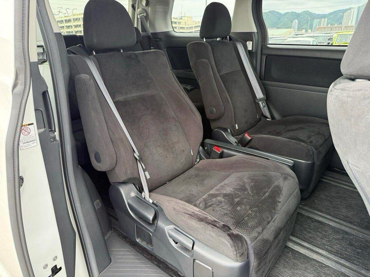 Toyota Vellfire view 15