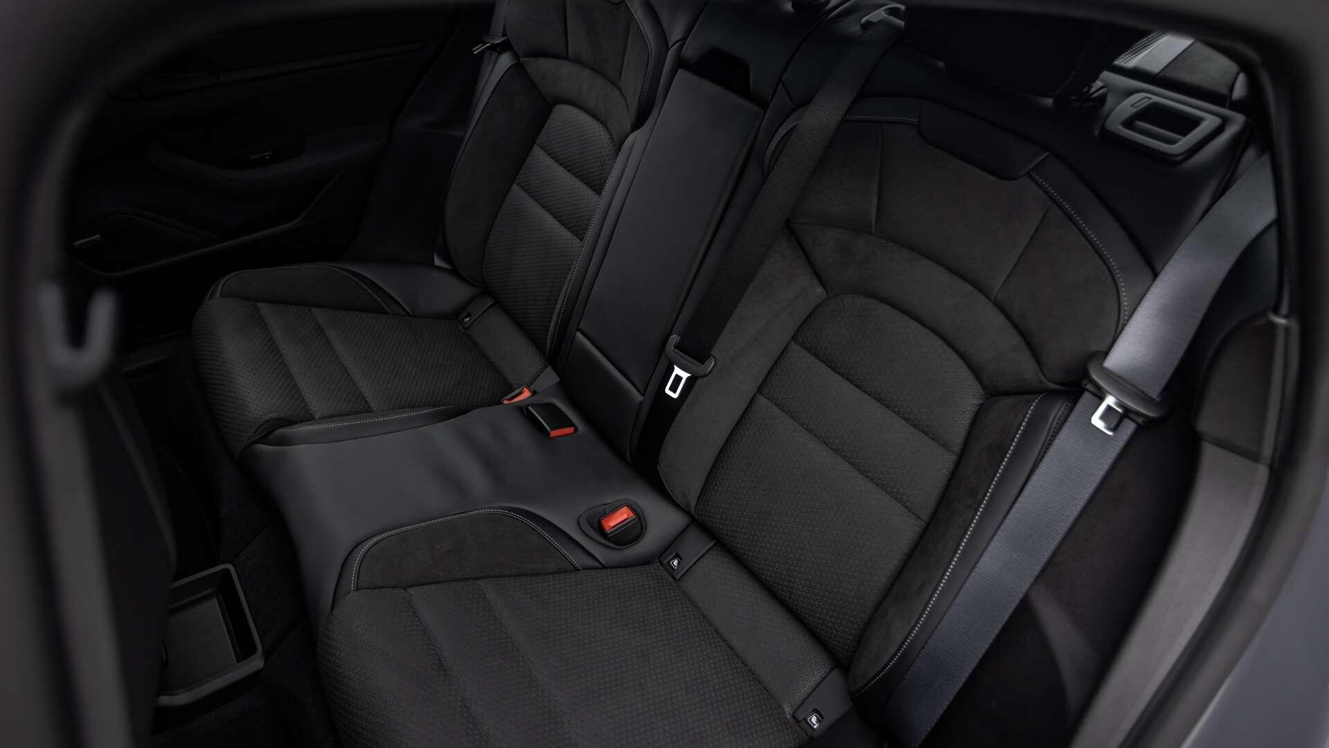 Porsche Taycan view 18