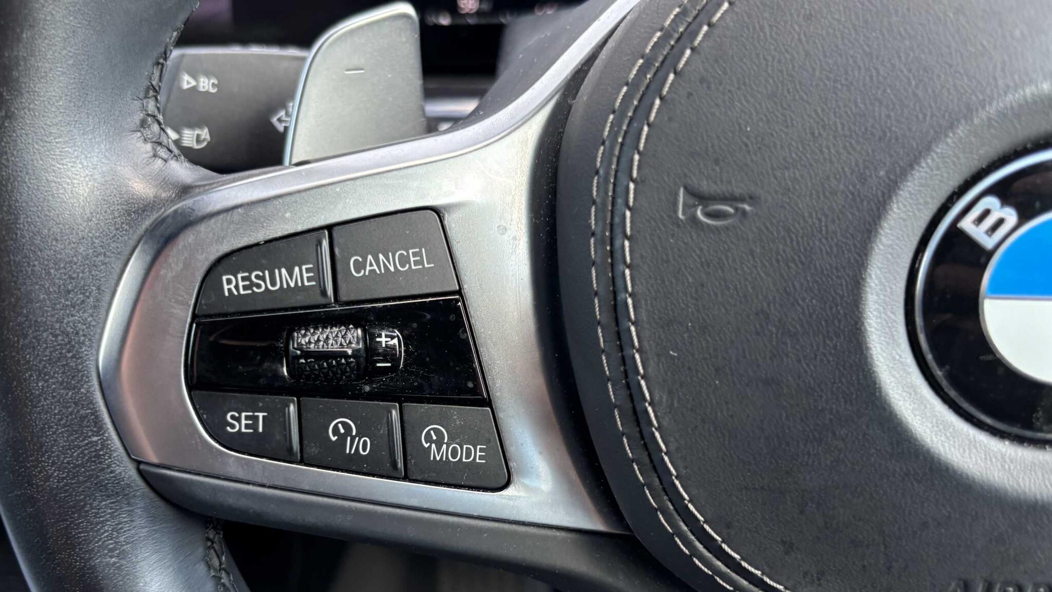 BMW X5 view 21