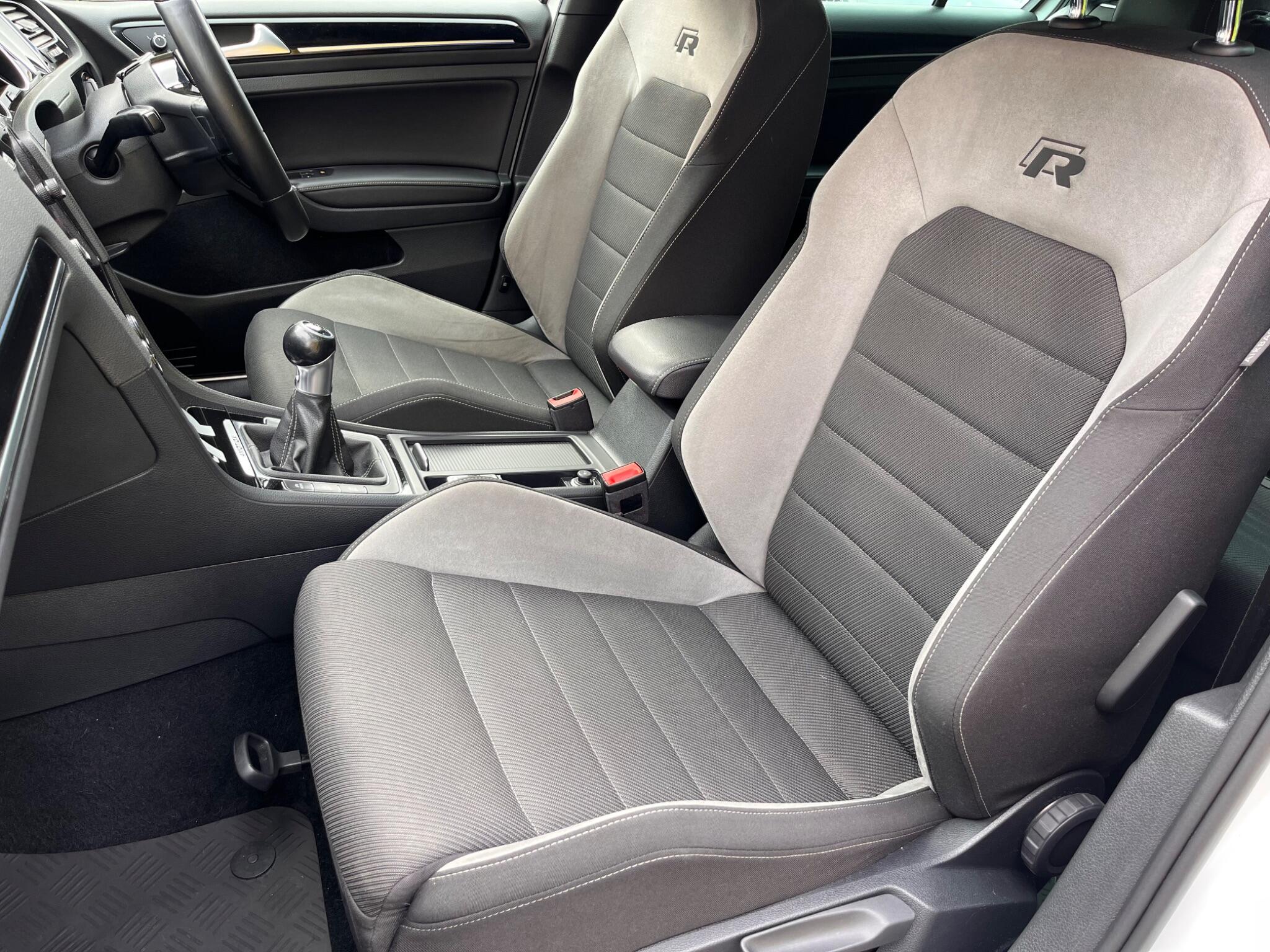 Volkswagen Golf view 29