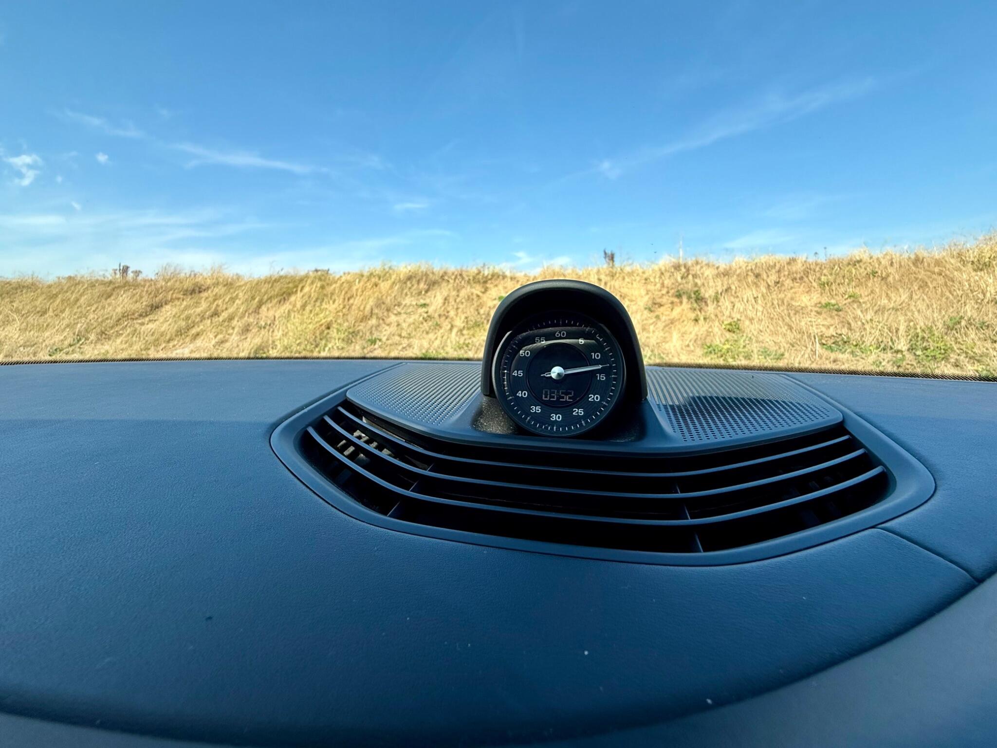 Porsche Taycan view 29