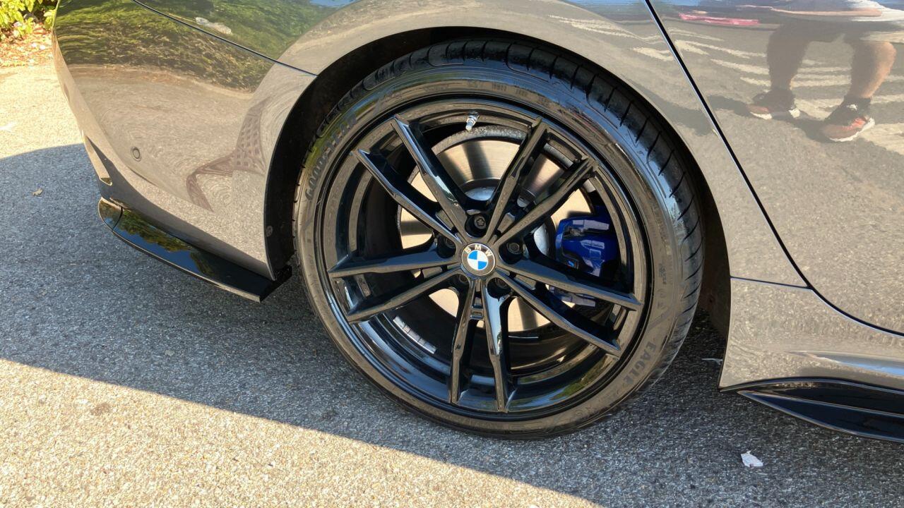 BMW 3 Series view 12