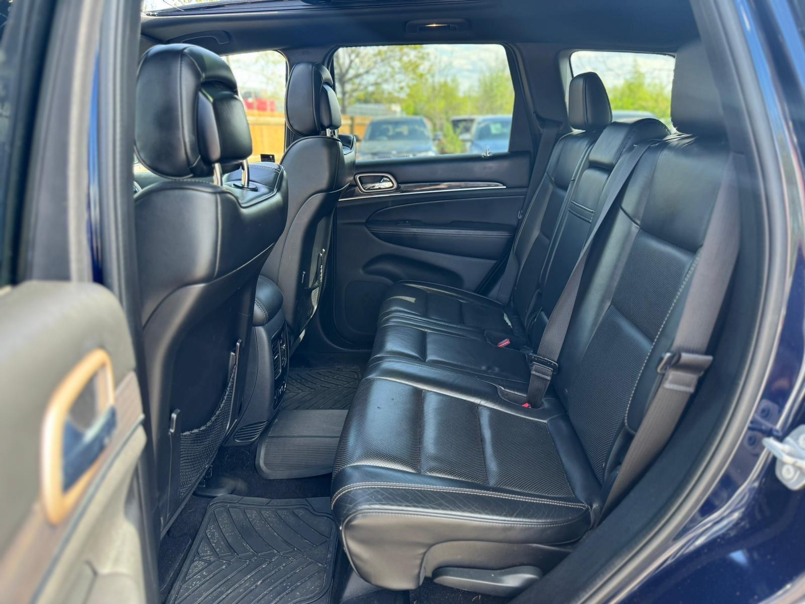 Jeep Grand Cherokee view 24