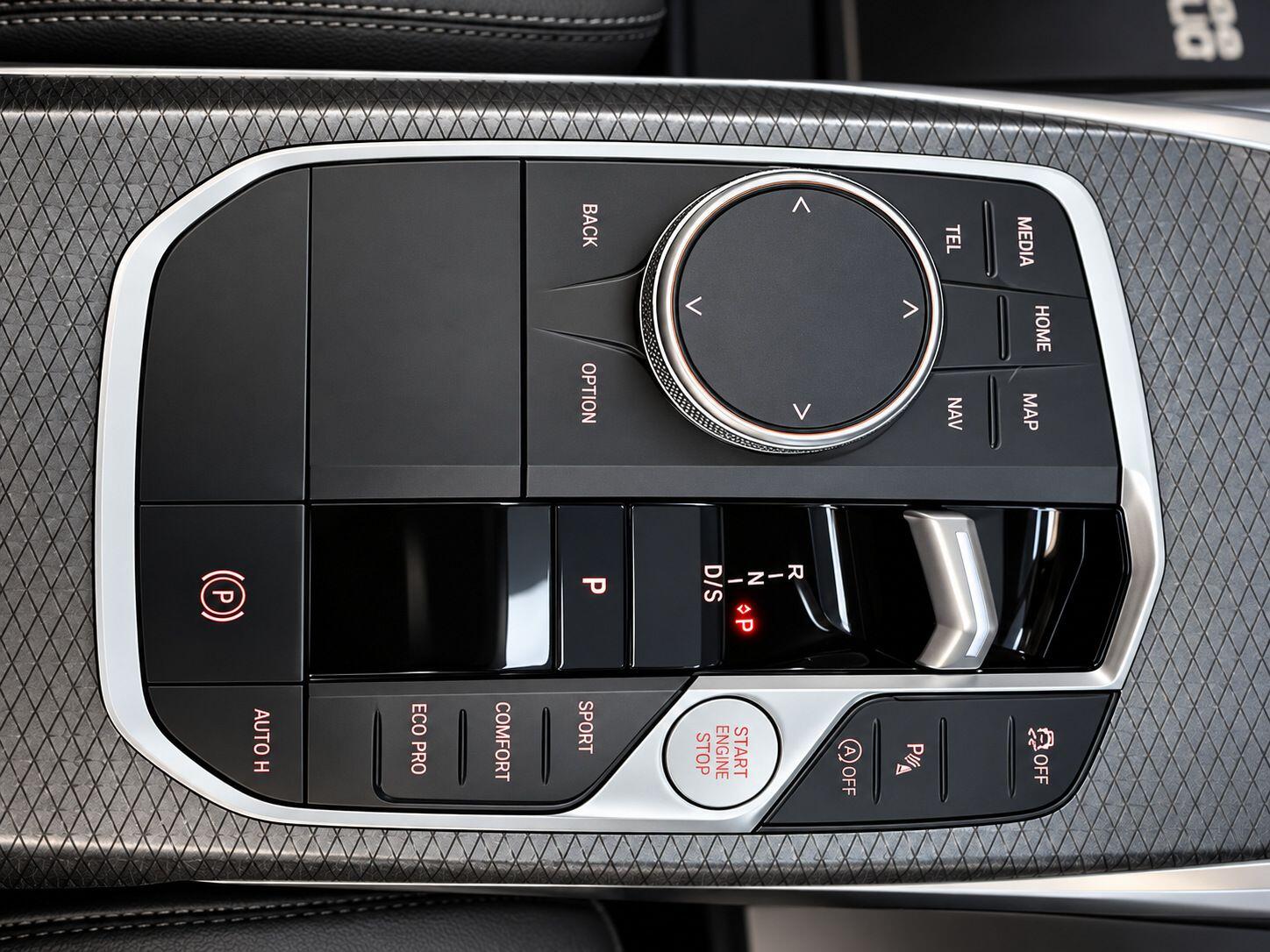 BMW 3 Series view 17