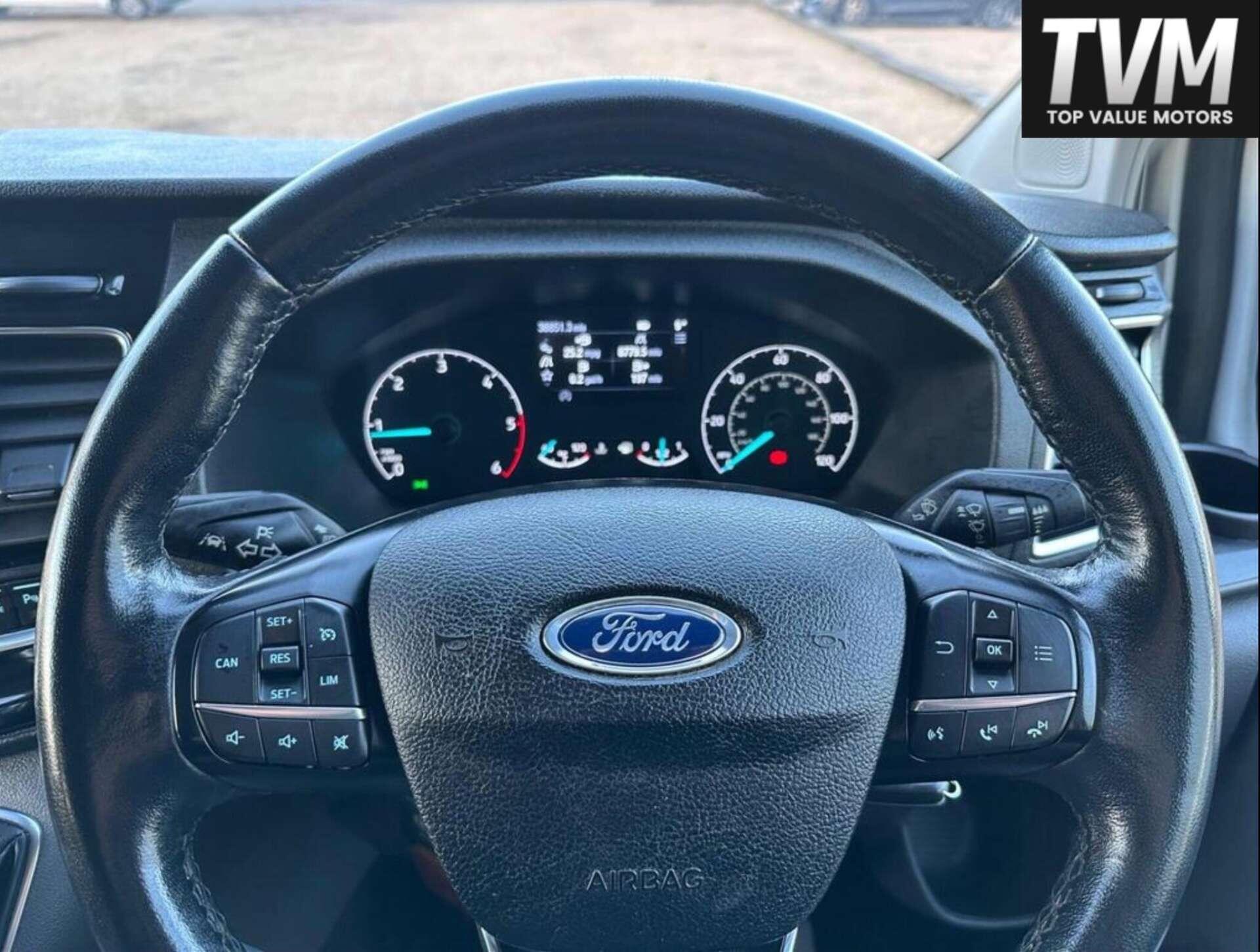 Ford Transit Custom view 14