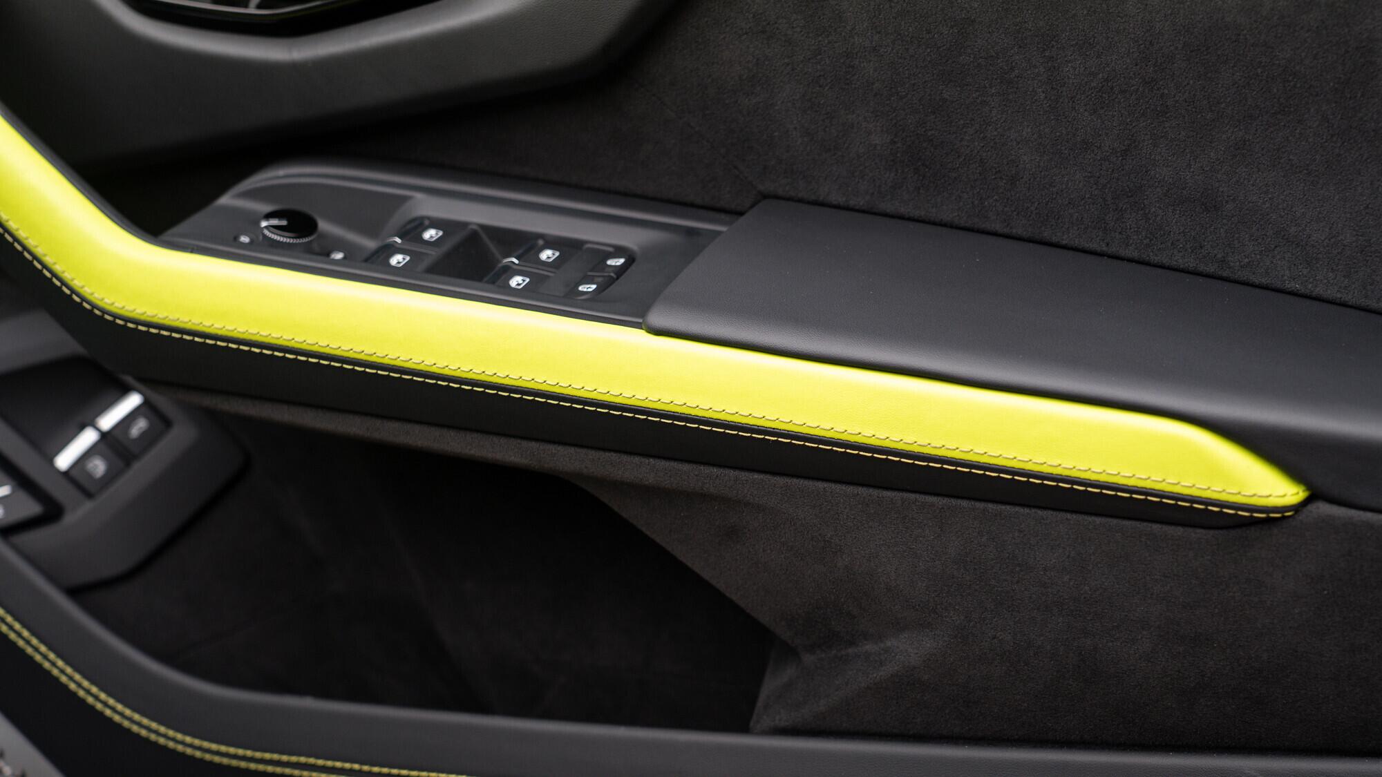 Lamborghini Urus view 46
