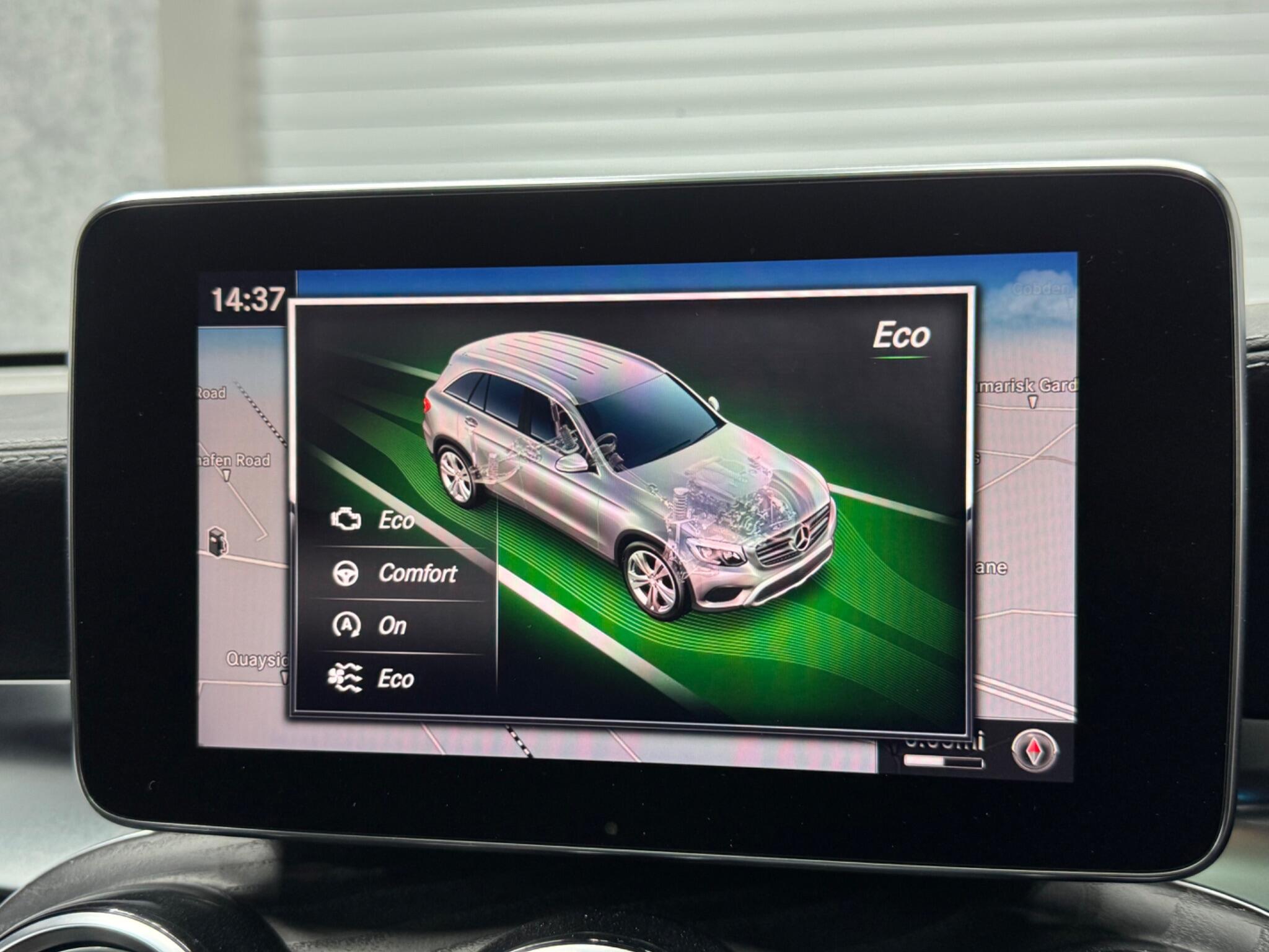 Mercedes-Benz GLC view 16