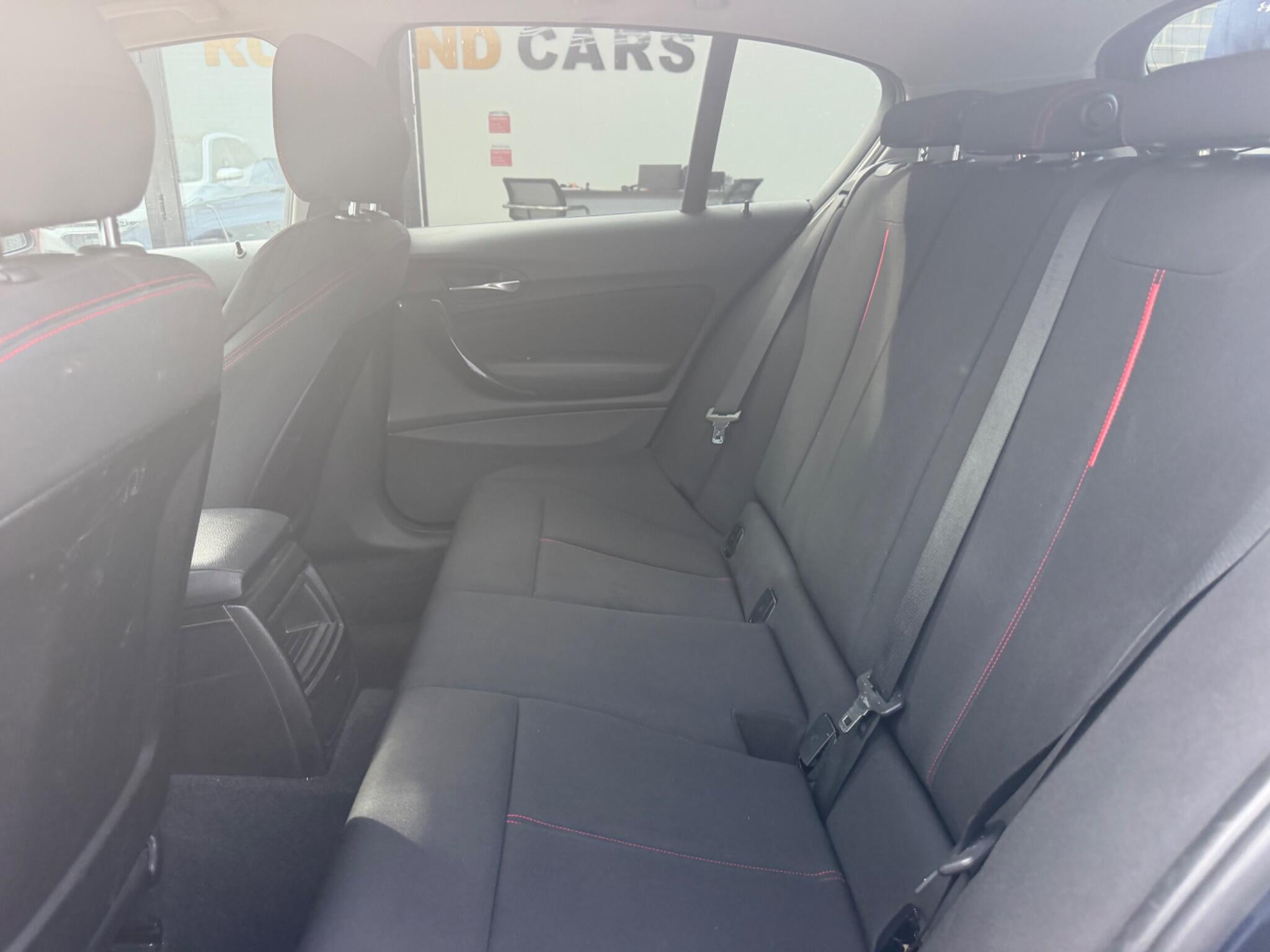 BMW 1 Series view 26