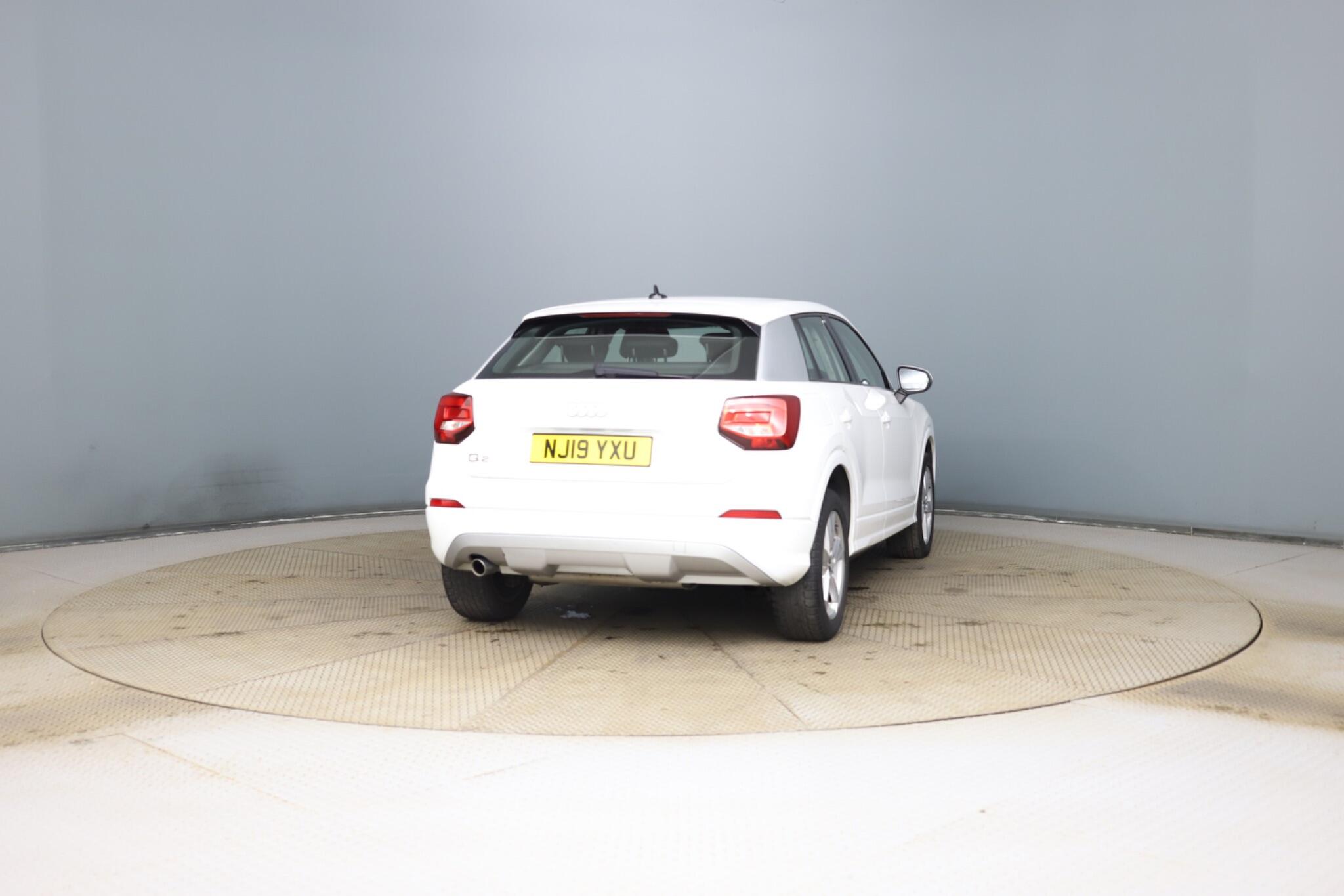 Audi Q2 view 6