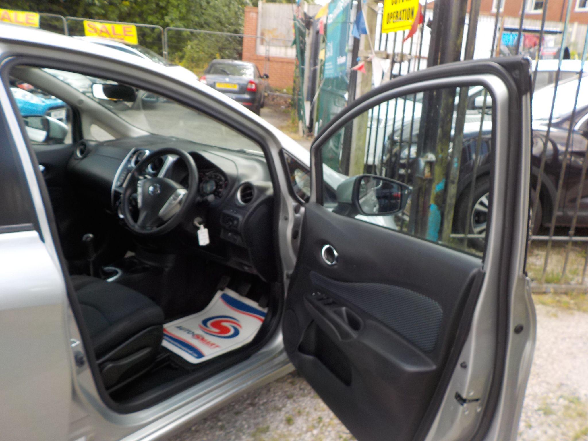 Nissan Note 1.2 12V Acenta Premium Euro 5 (s/s) 5dr
