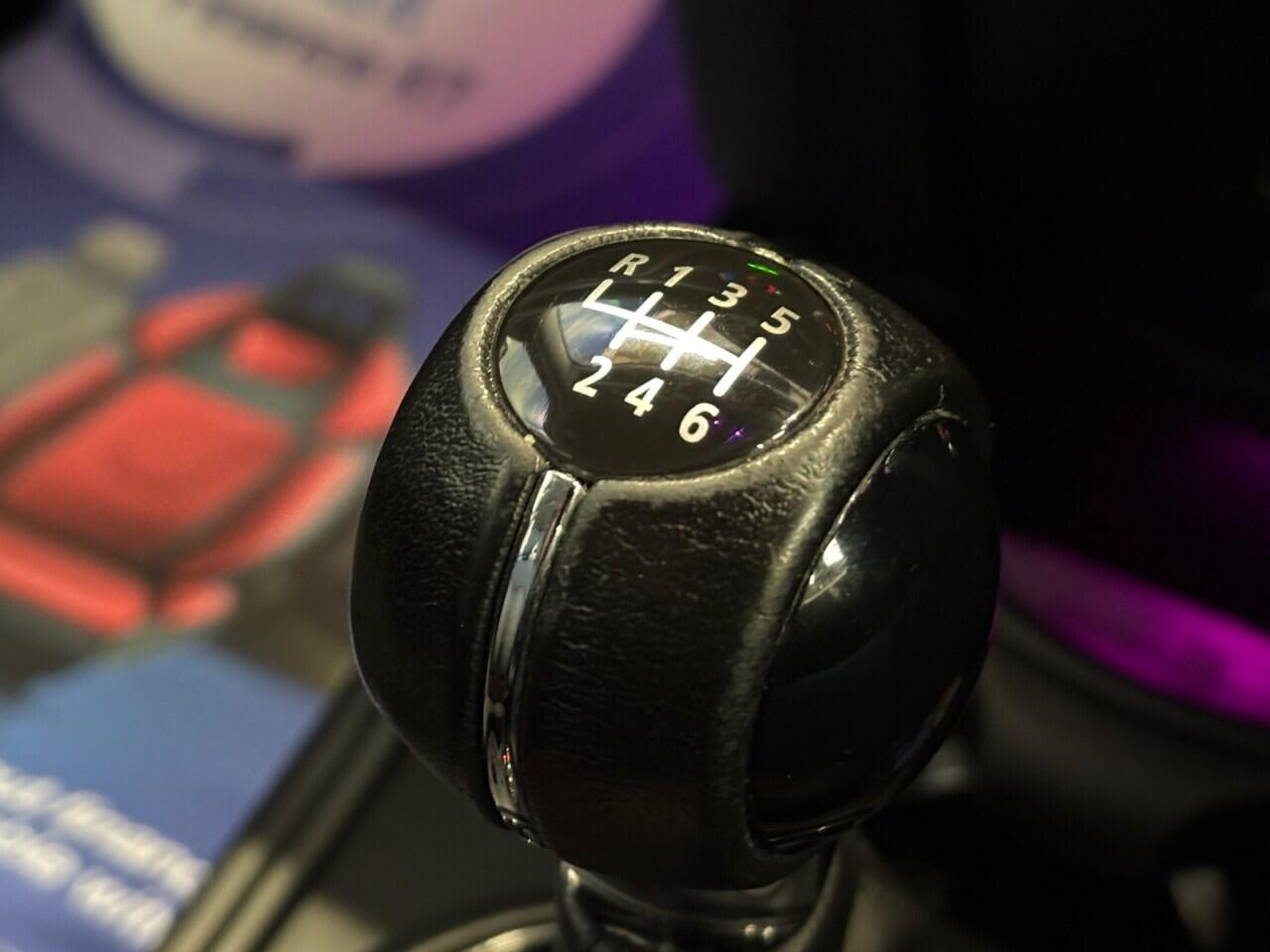 Mini Countryman view 36