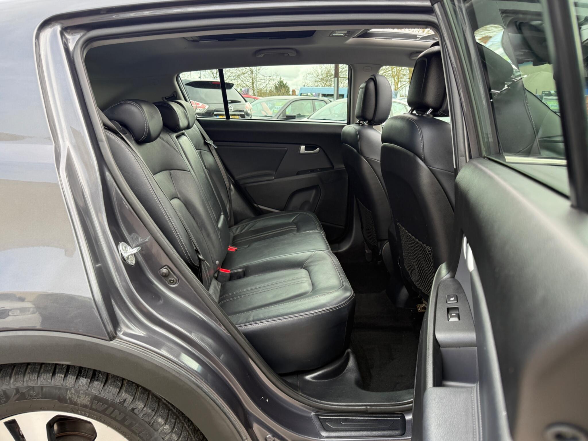 Kia Sportage - Image 42