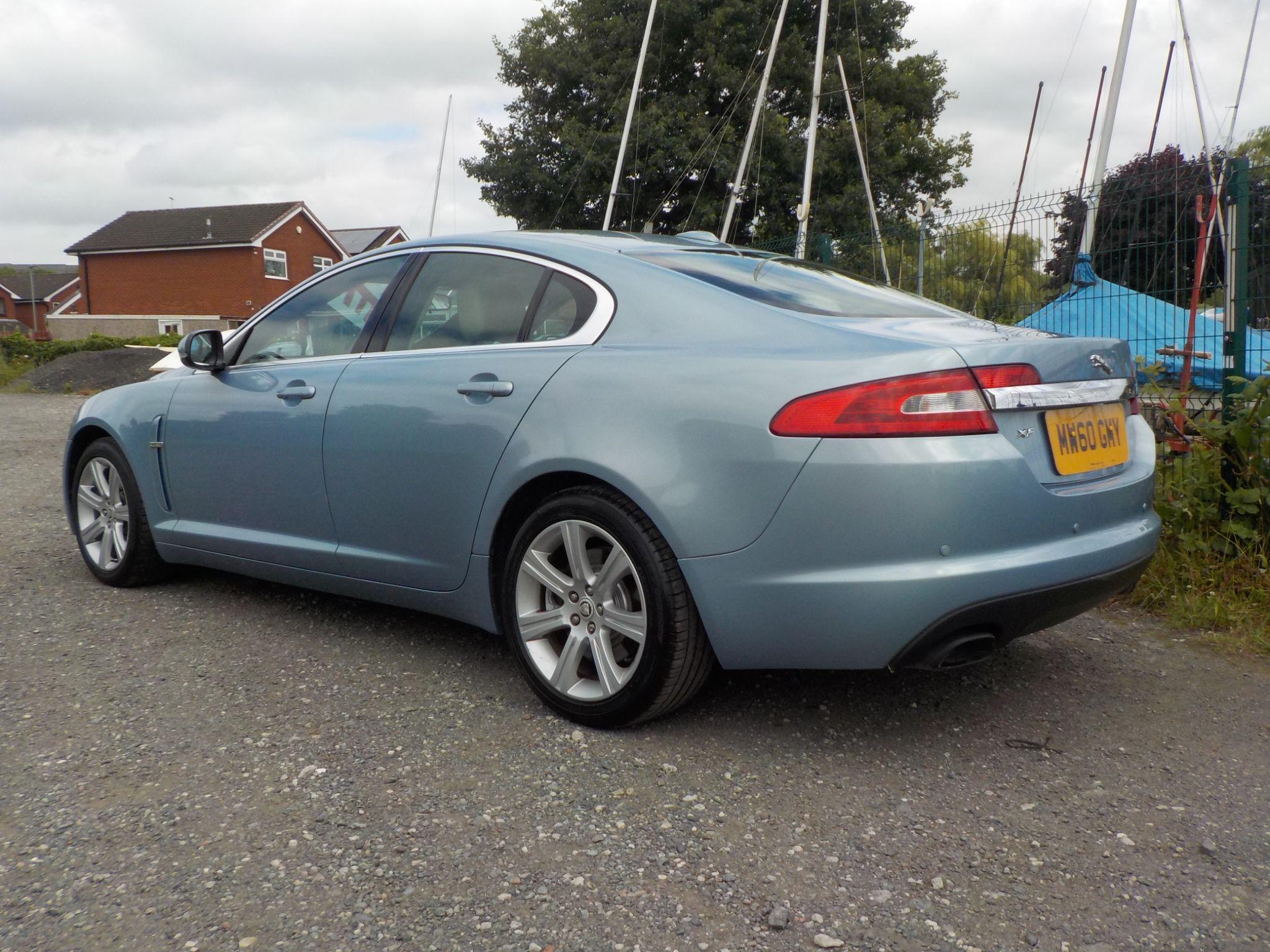 Jaguar XF 3.0d V6 Luxury Auto Euro 5 4dr
