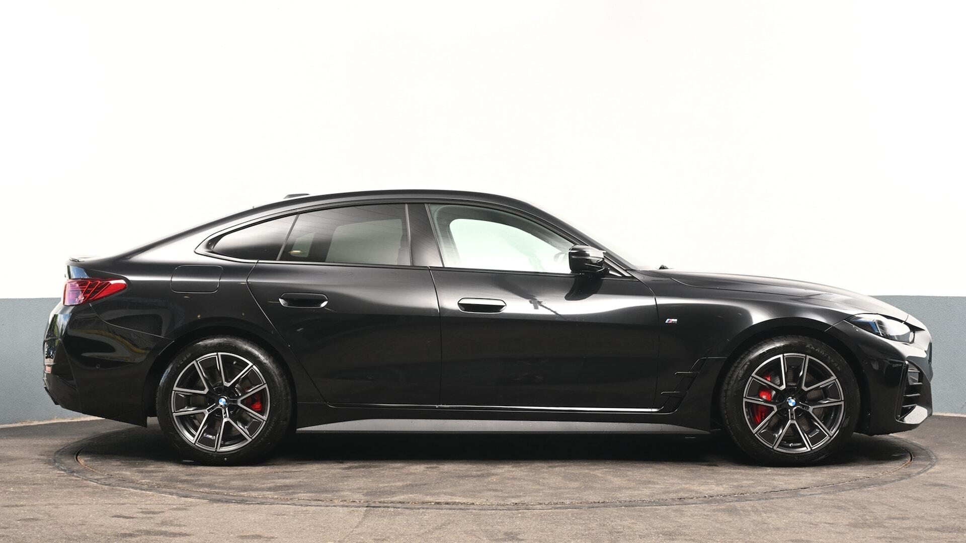 BMW 4 Series view 3