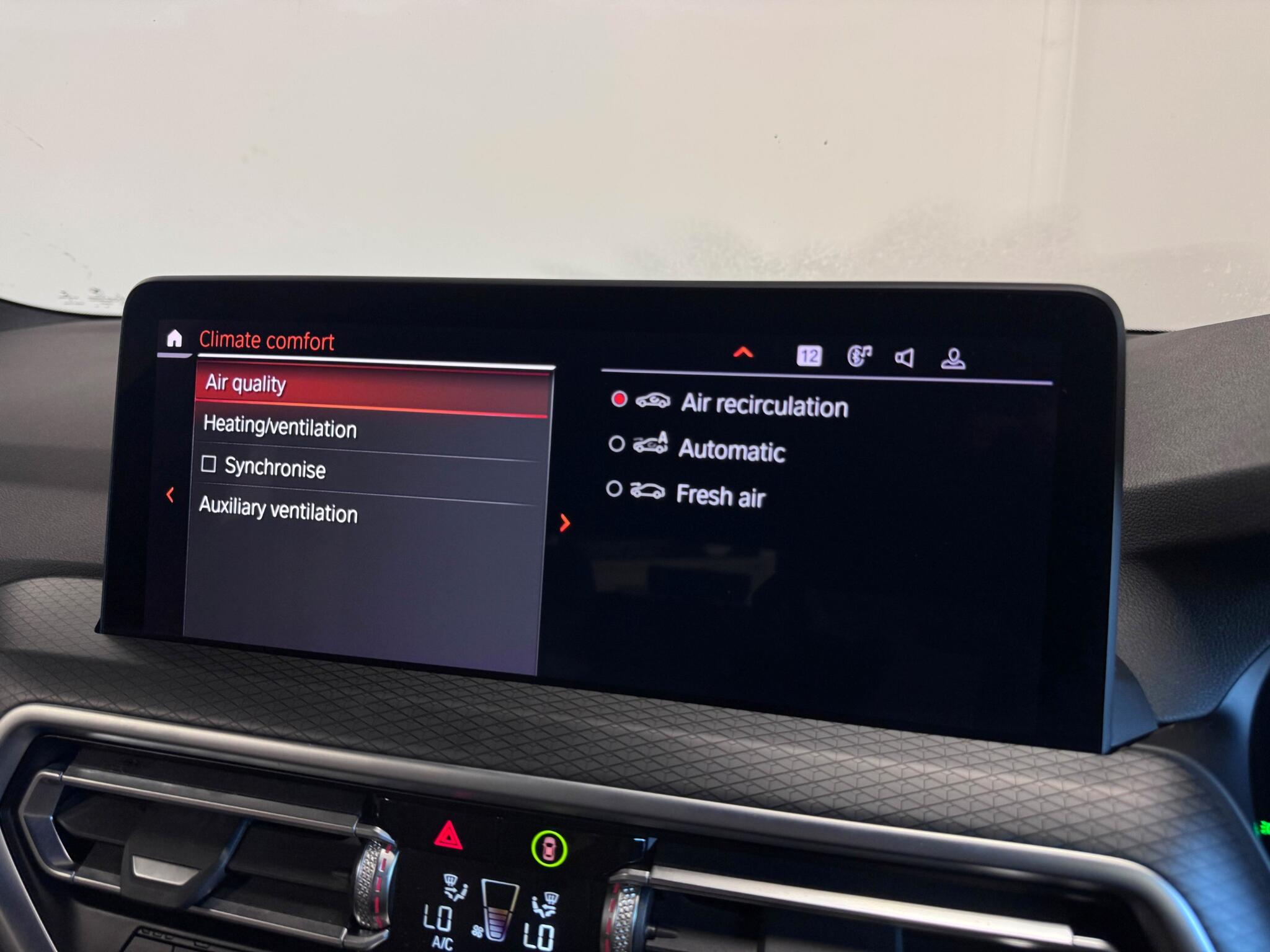 BMW X3 view 60