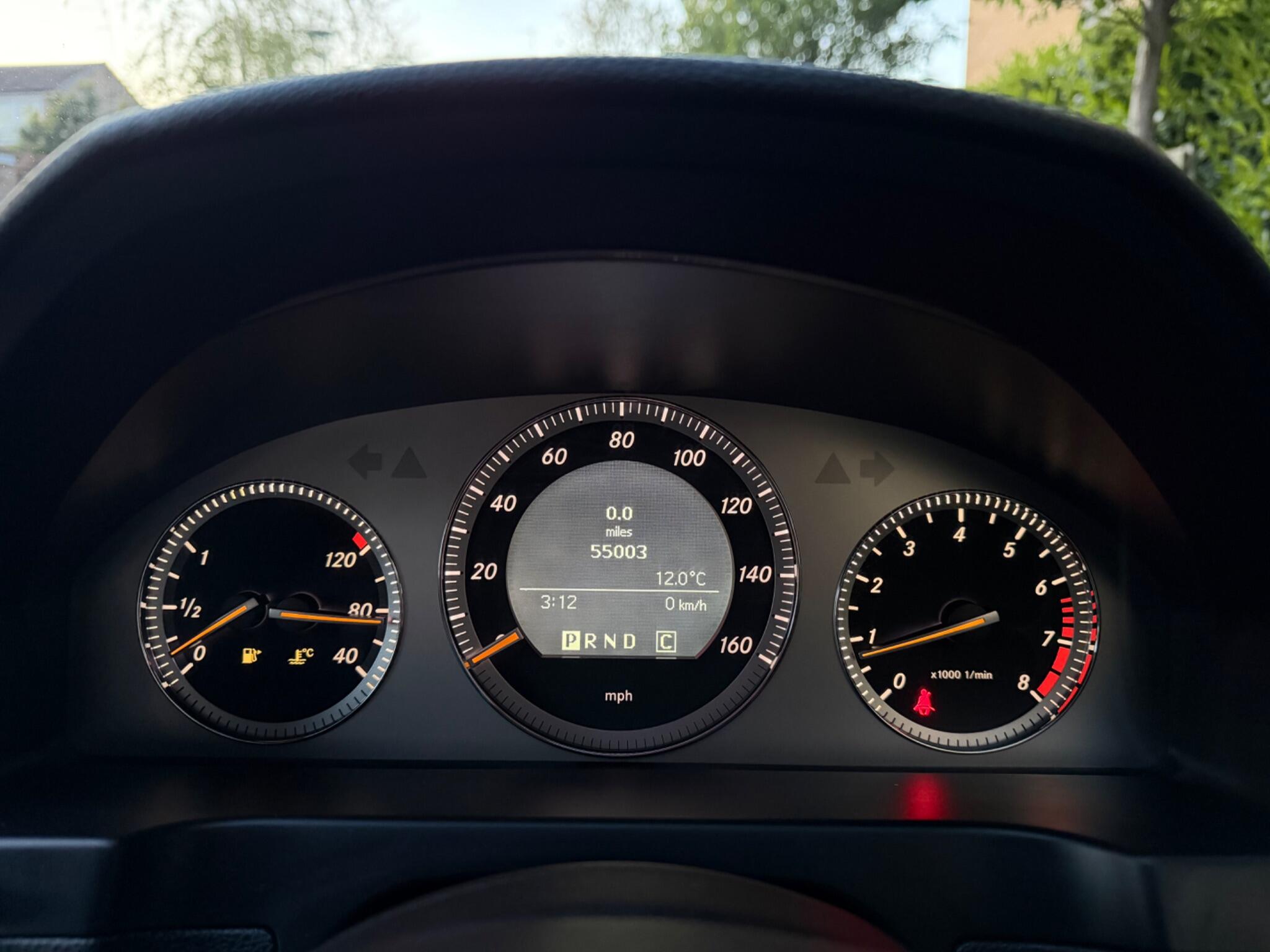Mercedes-Benz C-Class view 28