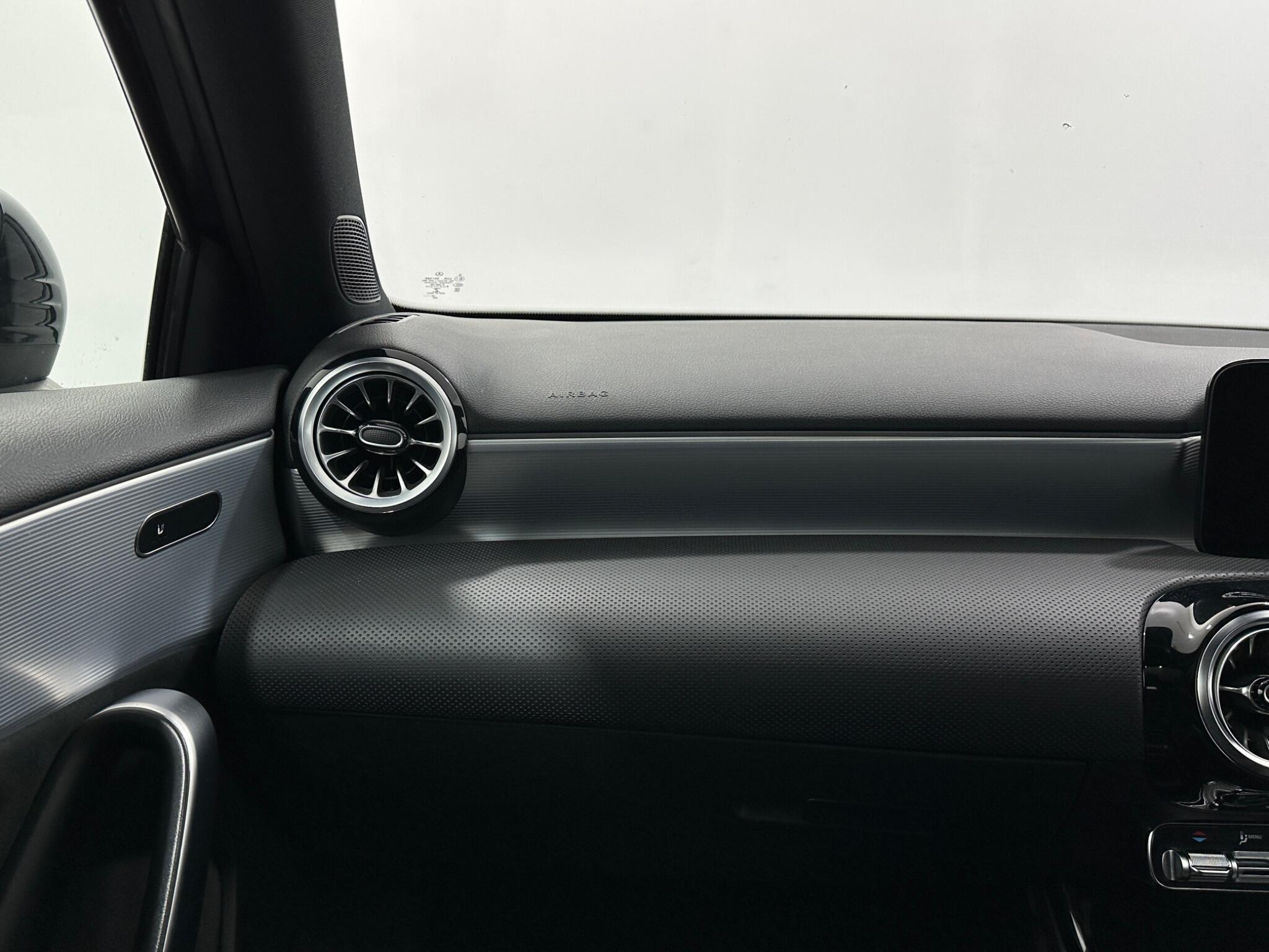 Mercedes-Benz A-Class view 31