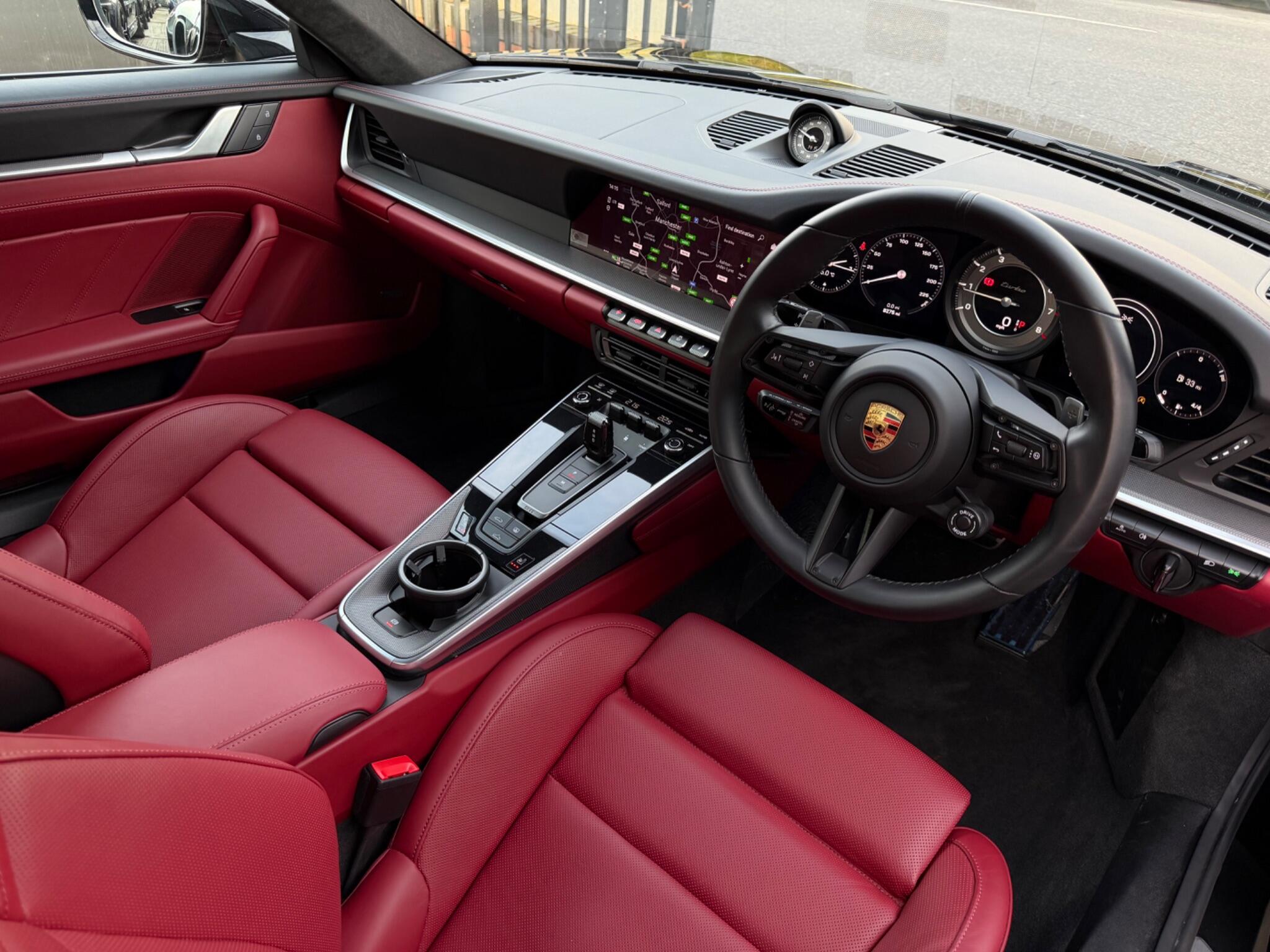 Porsche 911 view 24