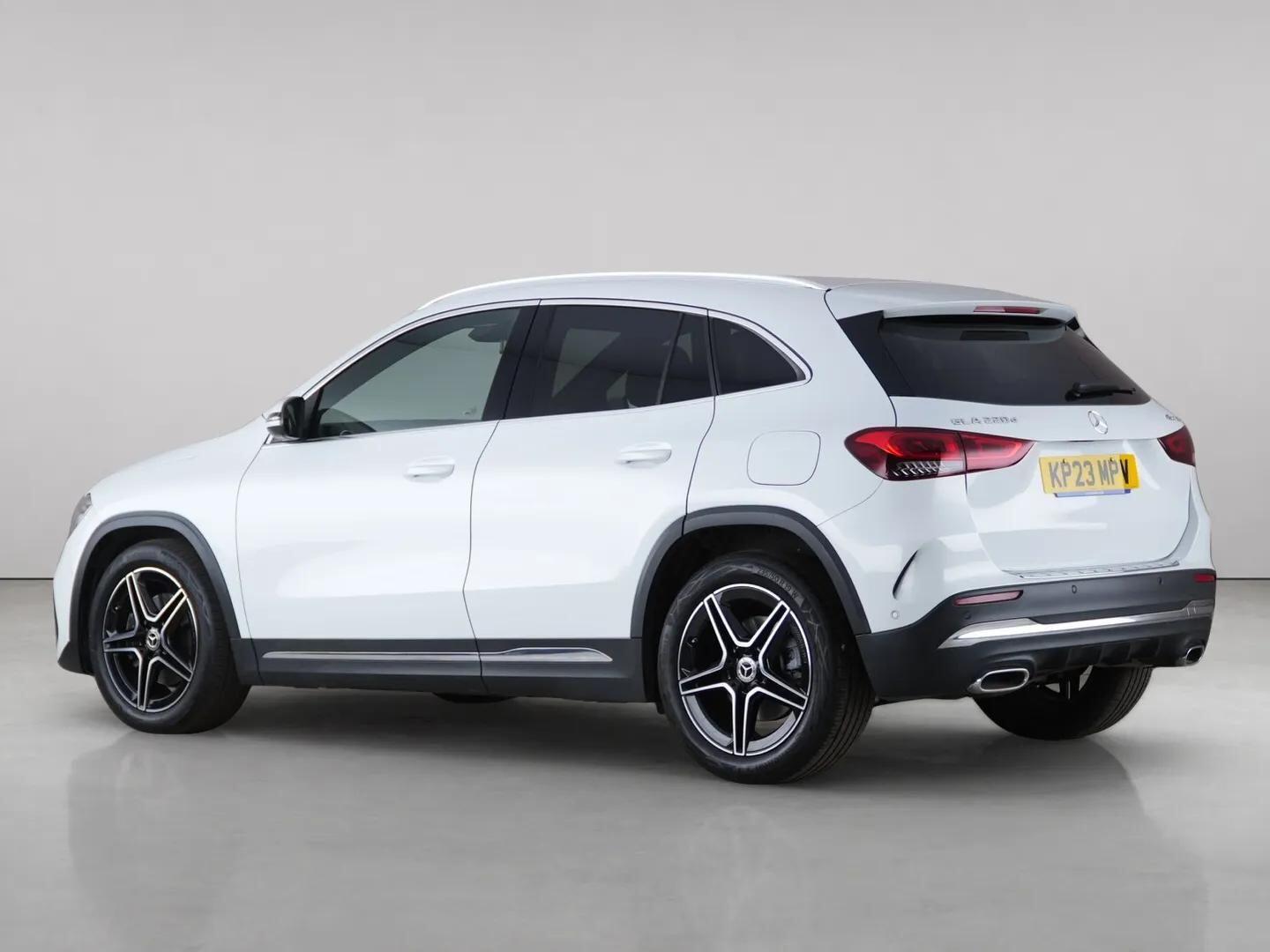 Mercedes-Benz Gla view 6