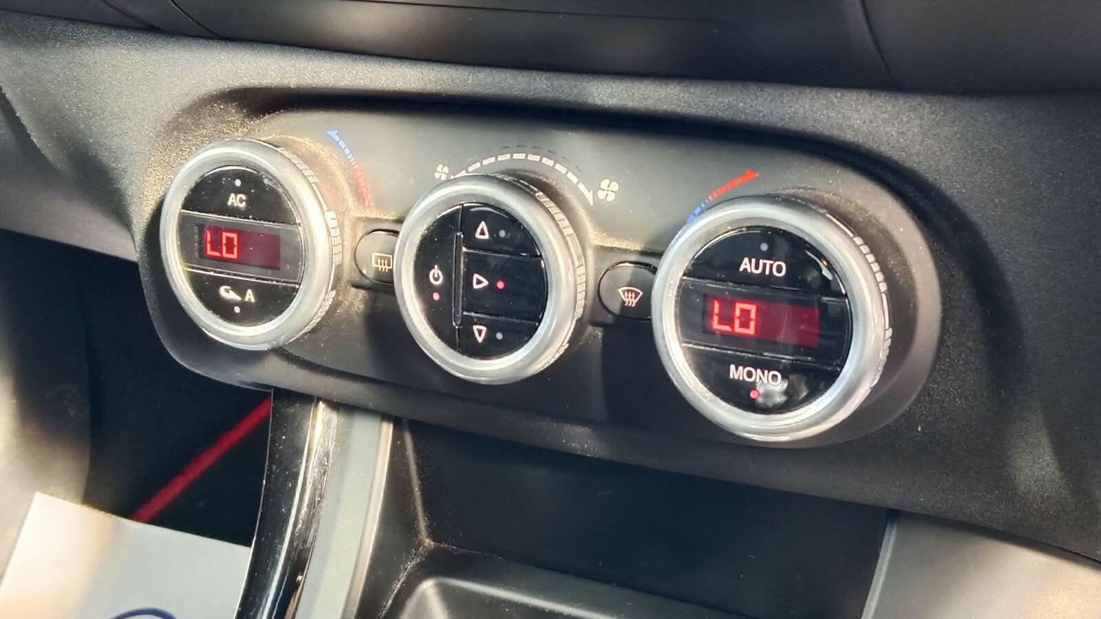 Alfa Romeo Giulietta view 14