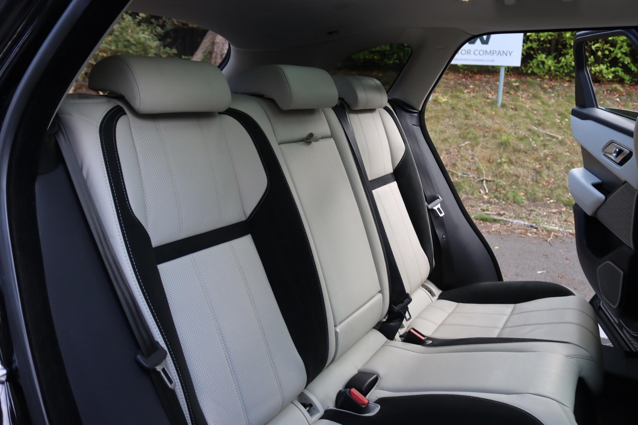 Land Rover Range Rover Velar view 44