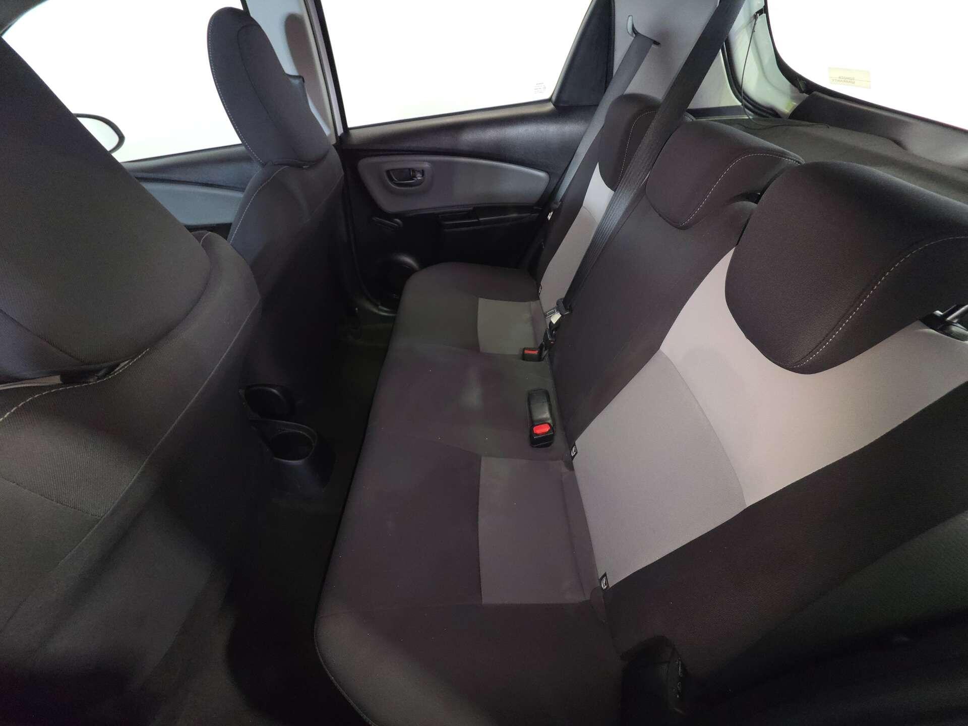 Toyota Yaris view 44