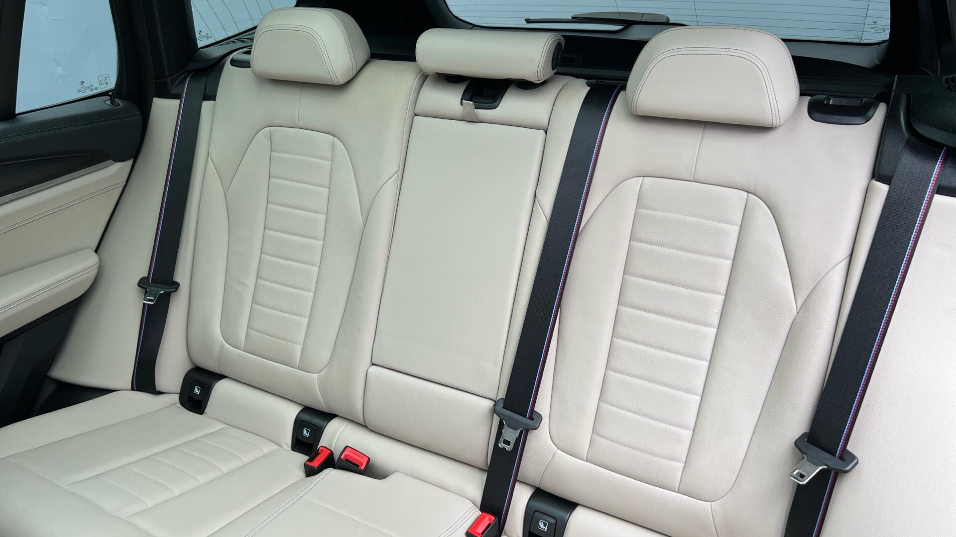BMW X3 view 12