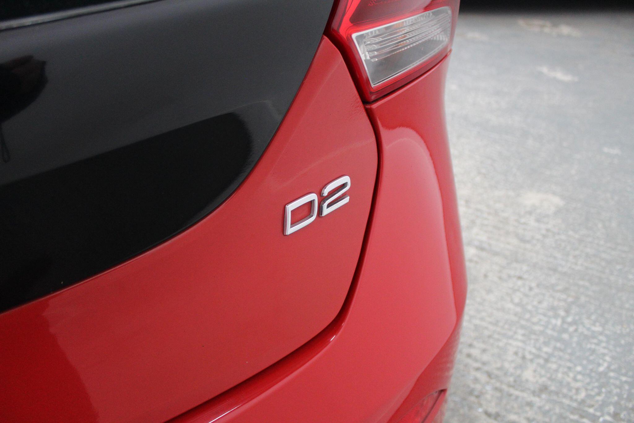 Volvo V40 view 17
