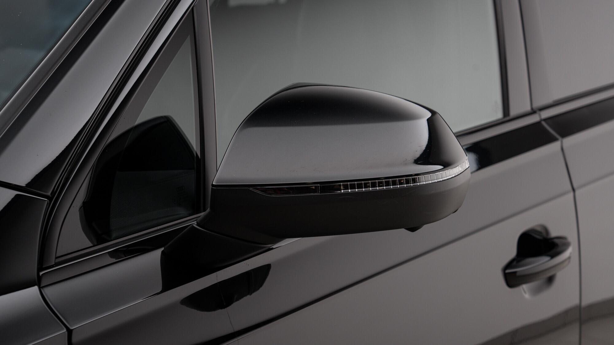 Audi SQ7 view 9
