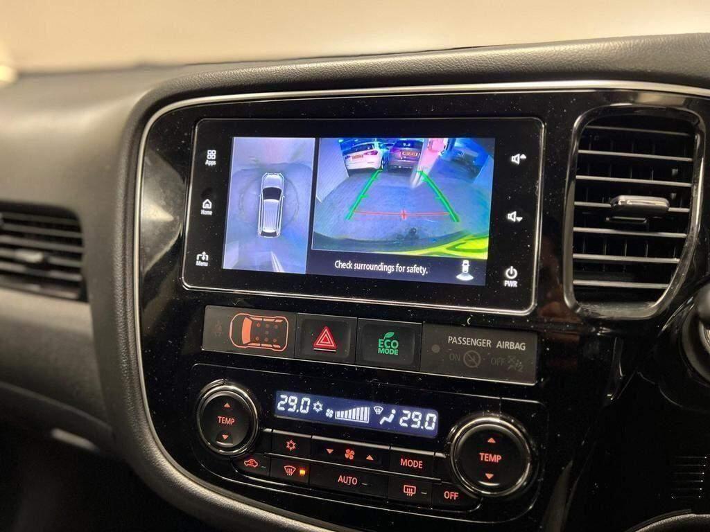 Mitsubishi Outlander view 19